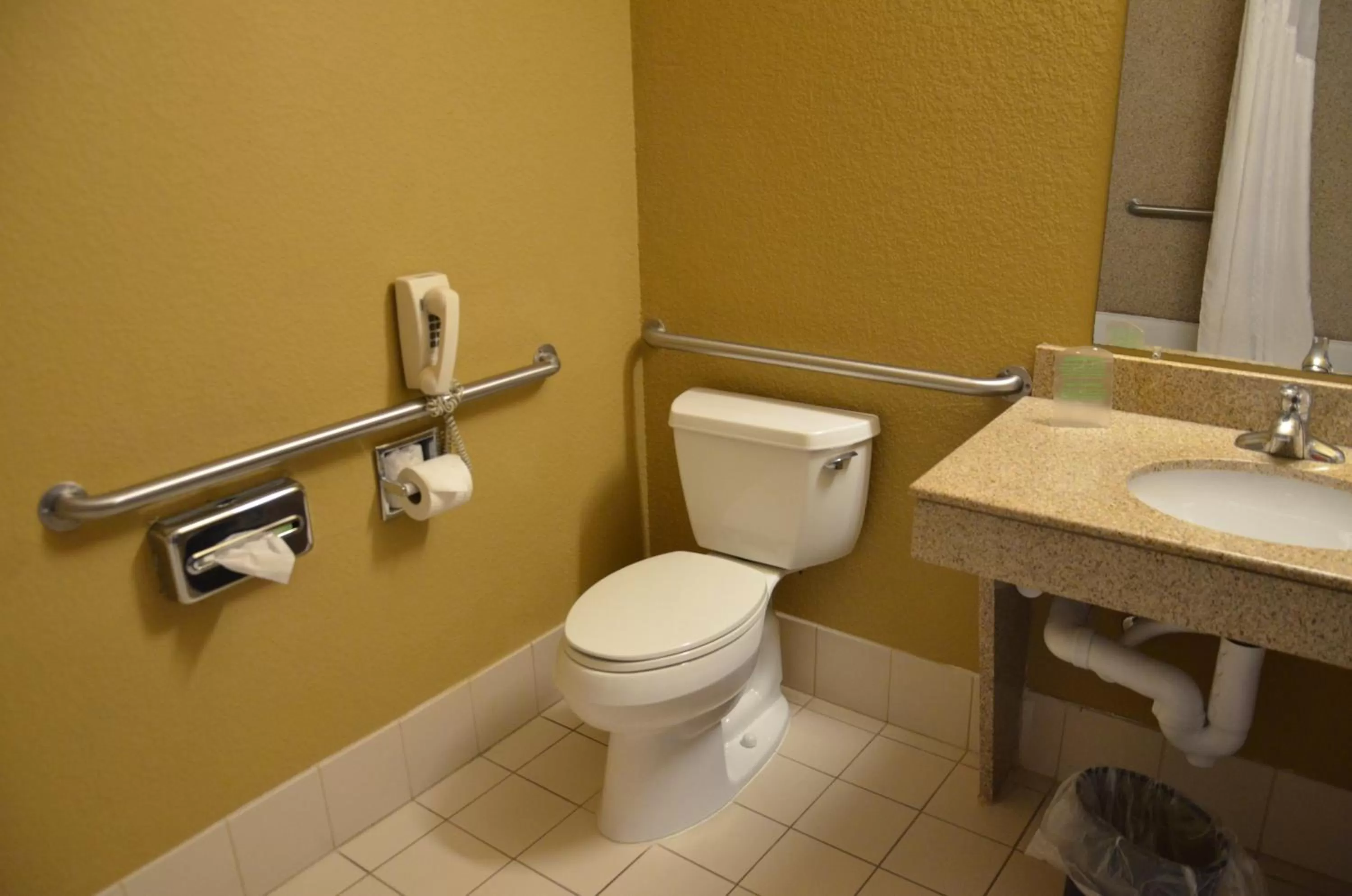 King Room - Mobility Access/Hearing Accessible in Holiday Inn Express Hotel & Suites Amarillo South by IHG
