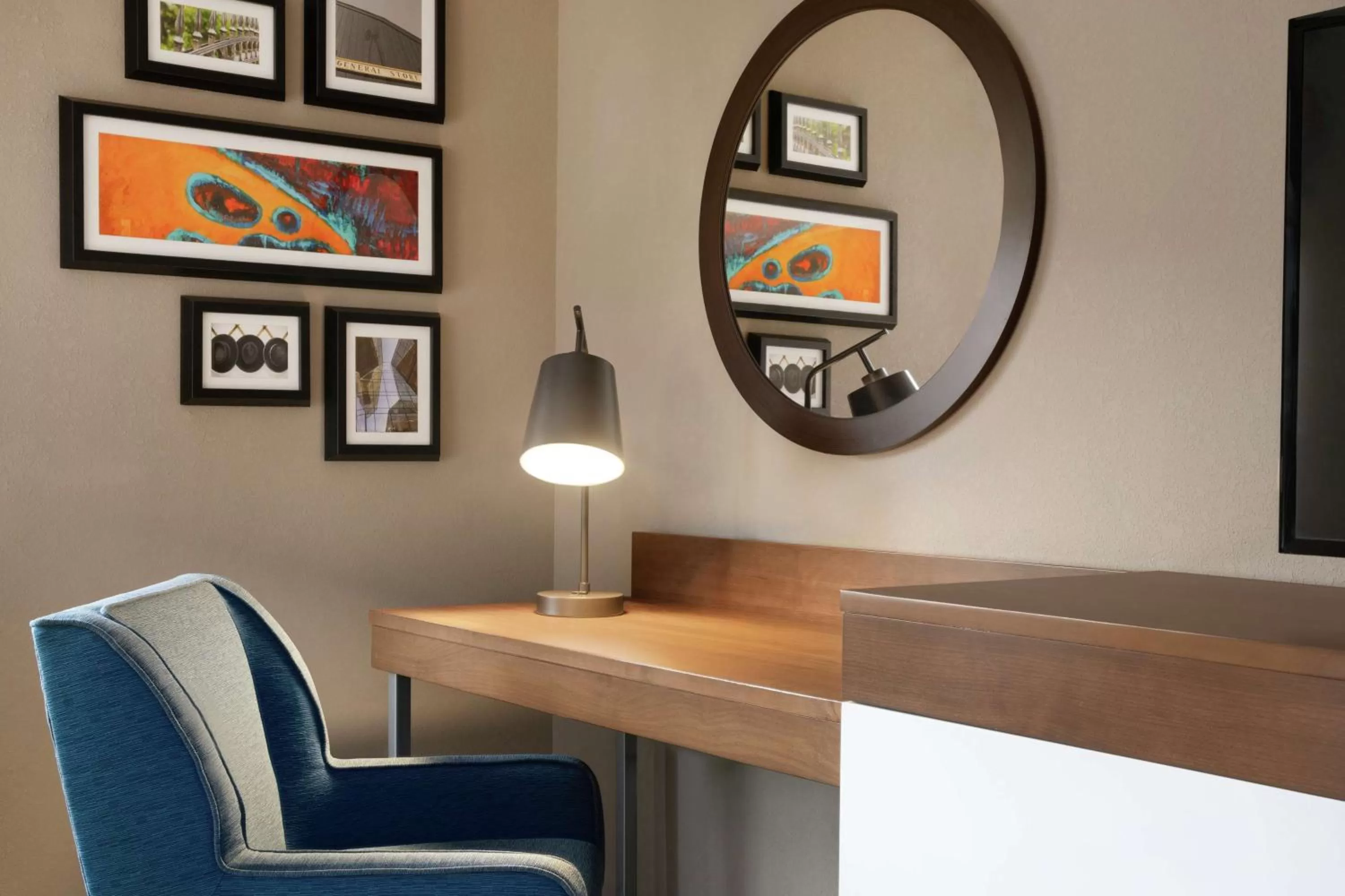 Queen Room with Two Queen Beds - Hearing Access/Non-Smoking in Hampton Inn & Suites Ephrata - Mountain Springs