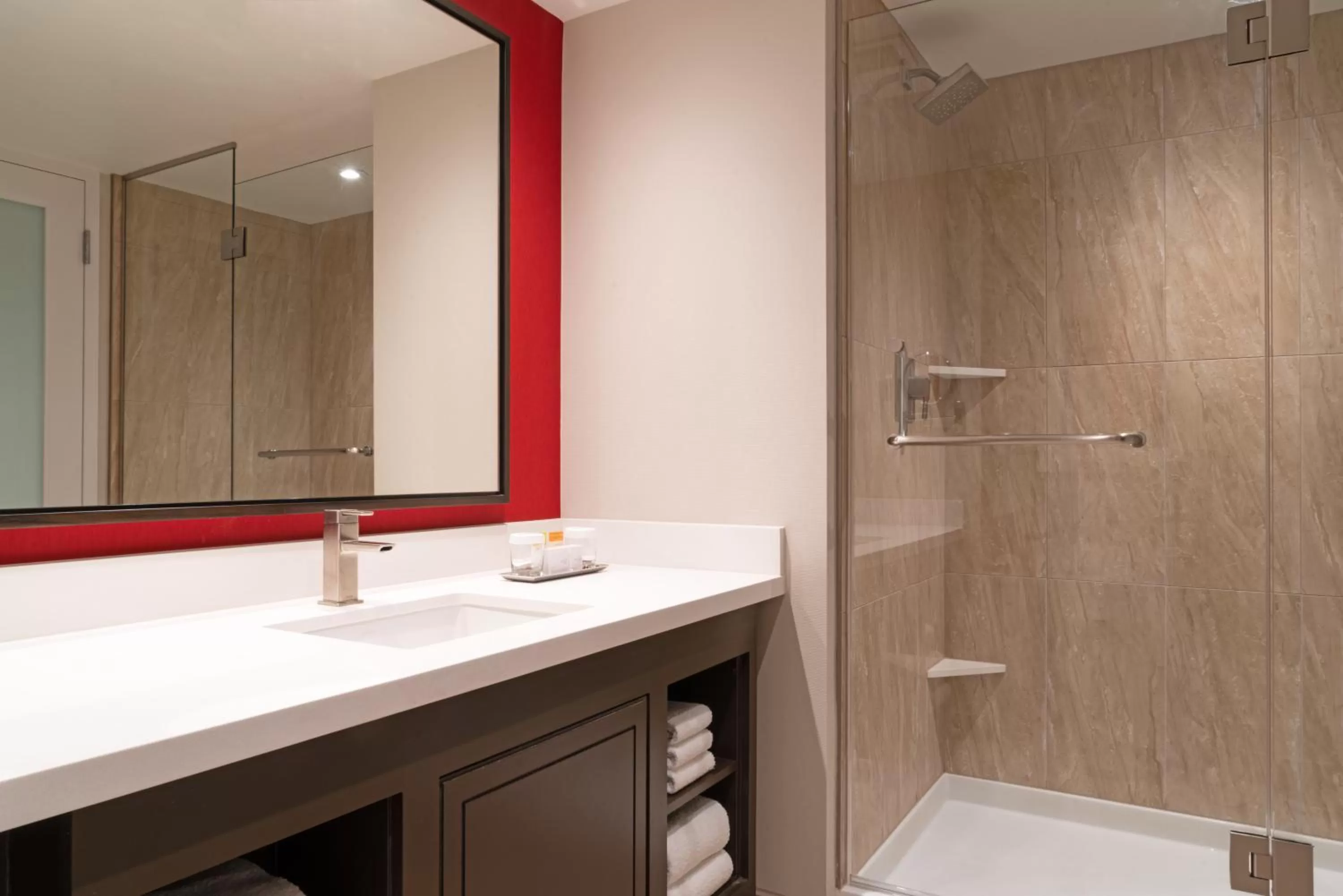 Resort Studio Suite, 1 King, Non-Smoking in Horseshoe Las Vegas