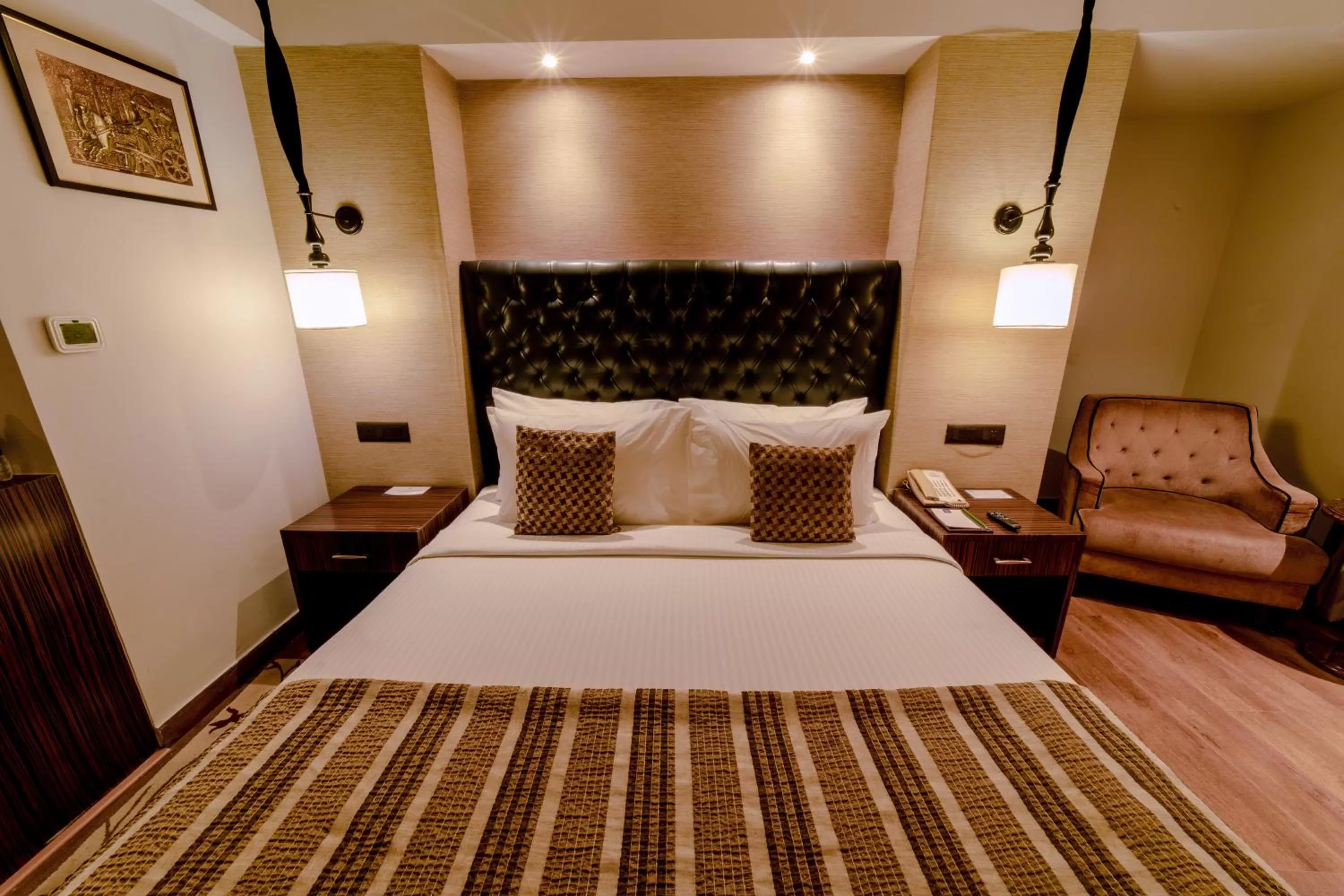 Premium Room with King bed and 2 Pints of Beer and 20% Discount on FNB in Sarovar Portico Jaipur