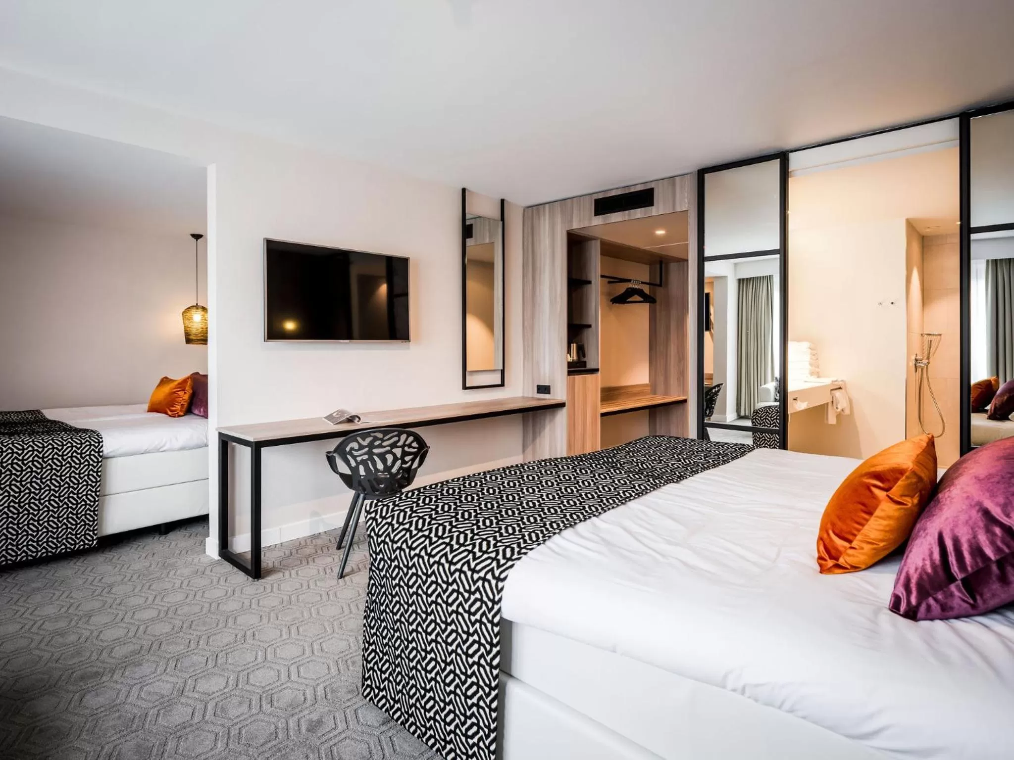 Deluxe Quadruple Room in Hotel Van der Valk Maastricht