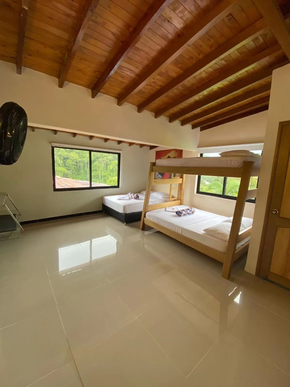 Triple Room with Bathroom in Hostería Blanco y Negro