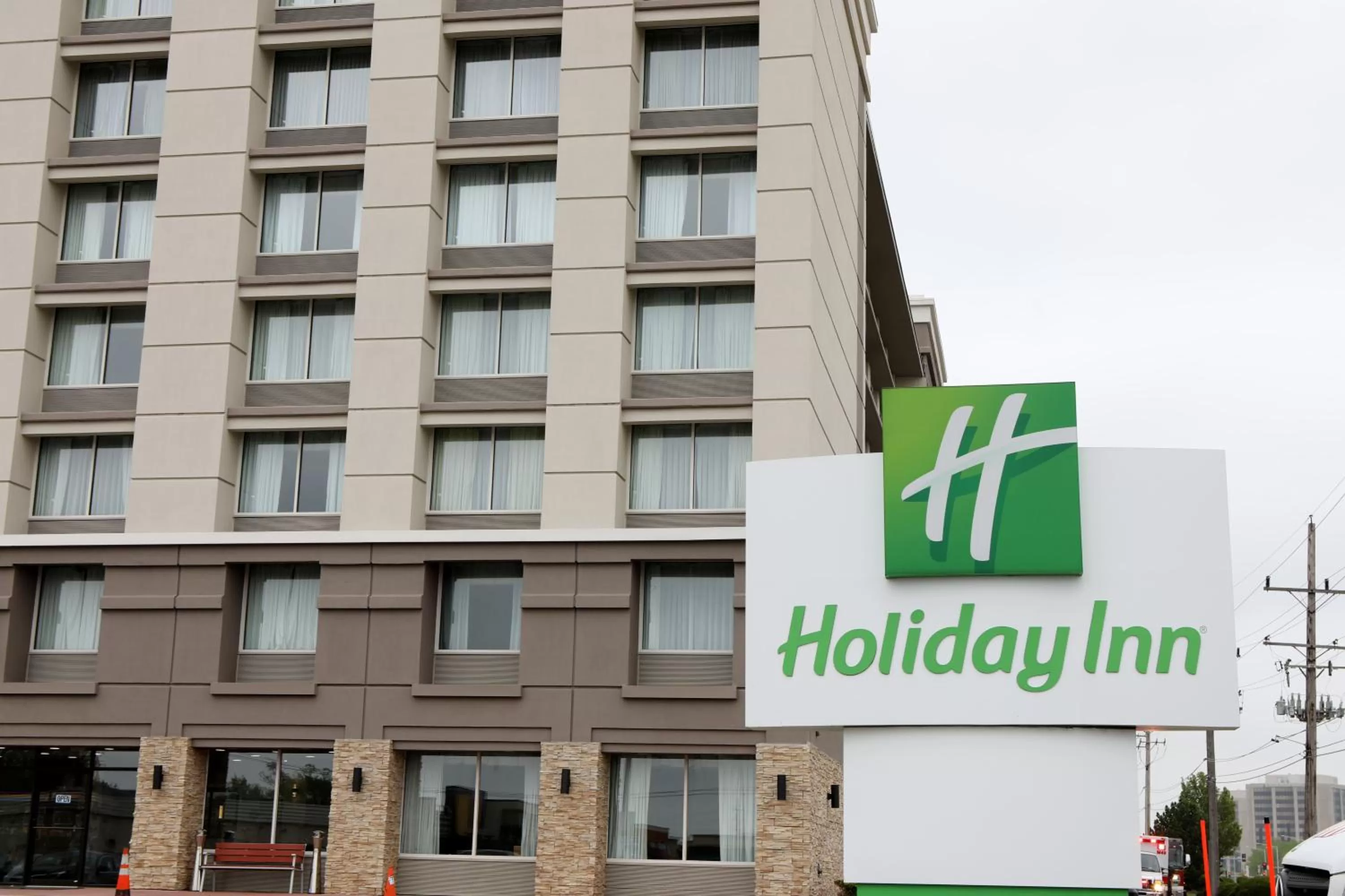 Holiday Inn Chicago/Oak Brook by IHG
