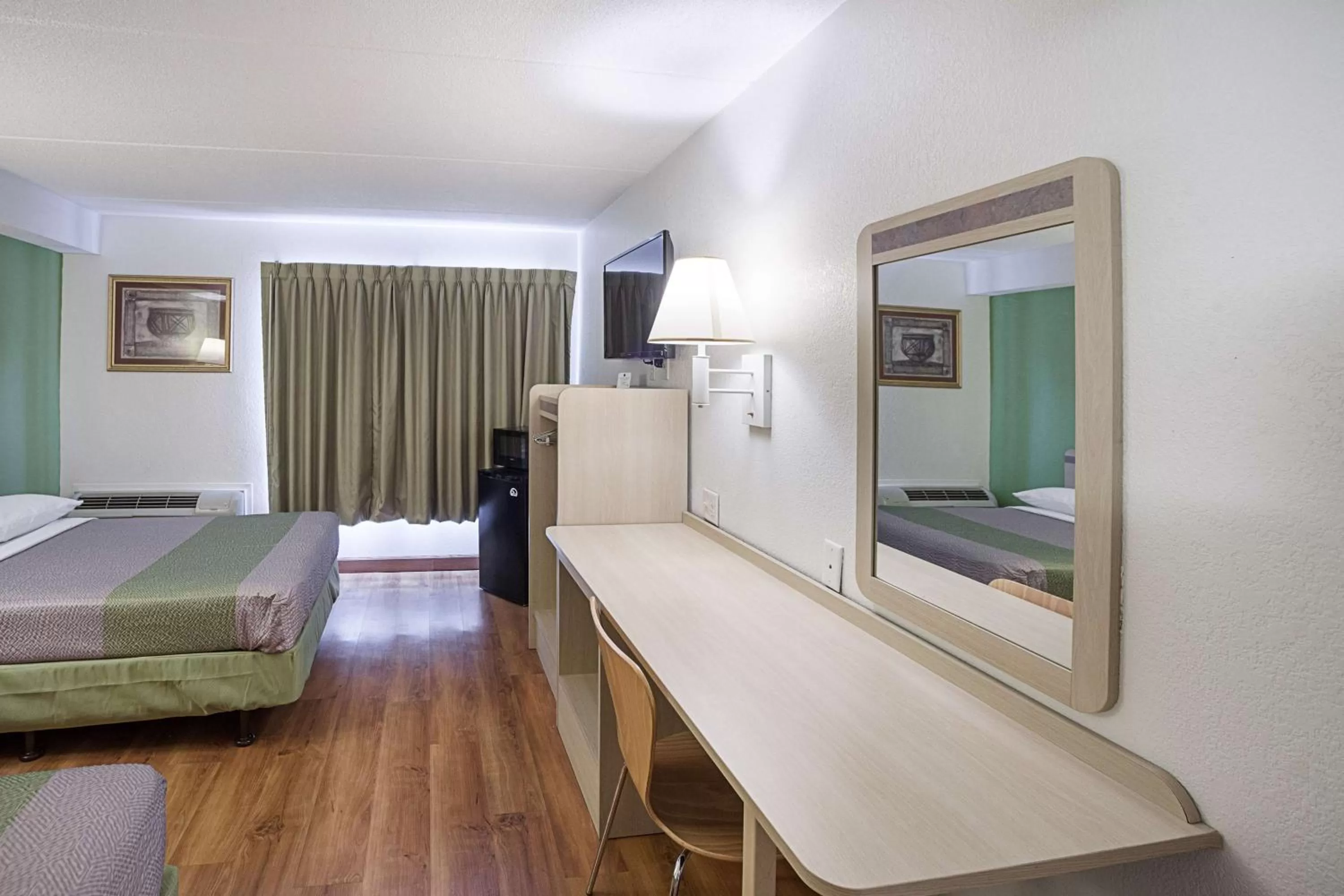 Quadruple Room - Non-Smoking in Motel 6-Binghamton, NY