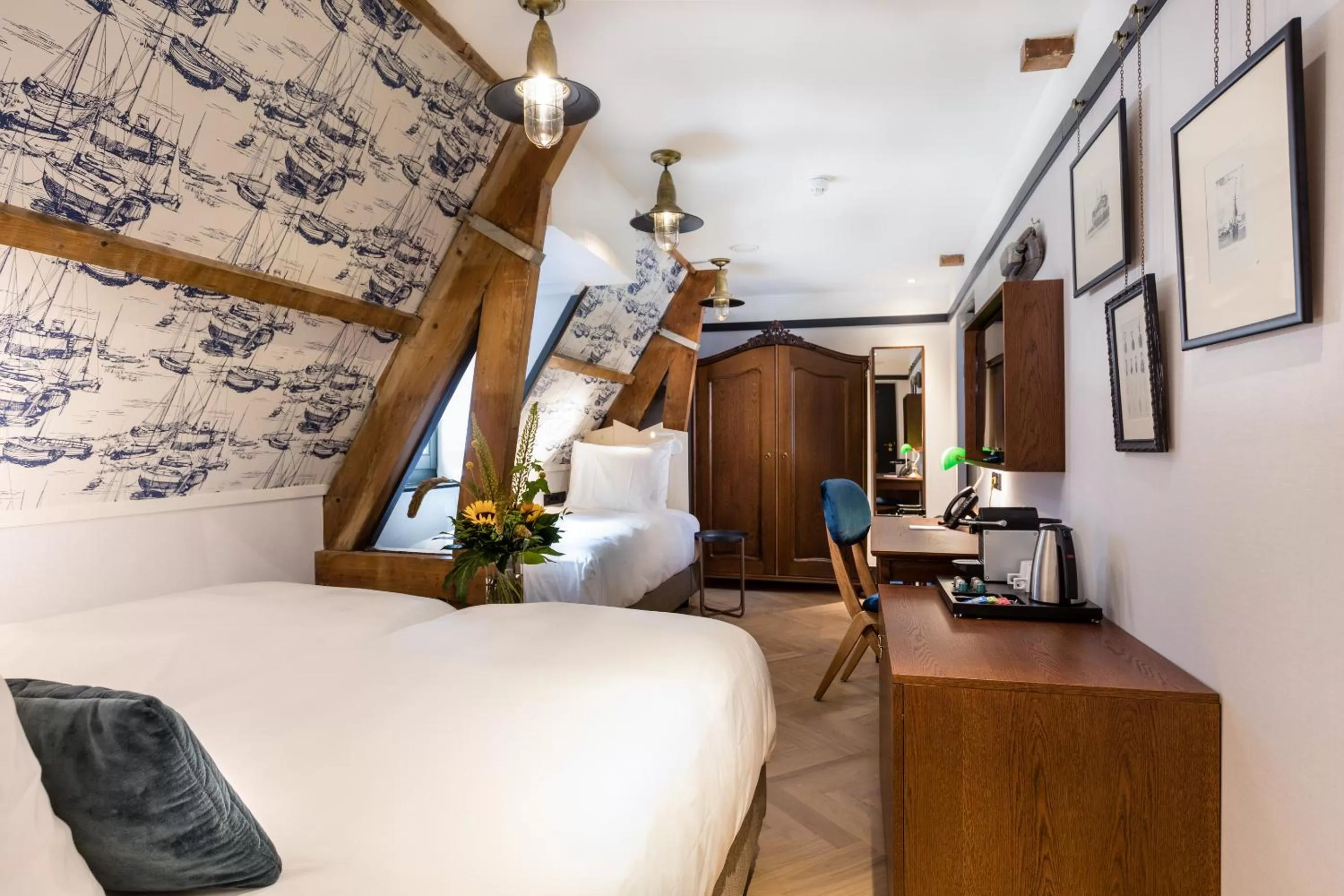 Economy Triple Room in The Hendrick's Hotel