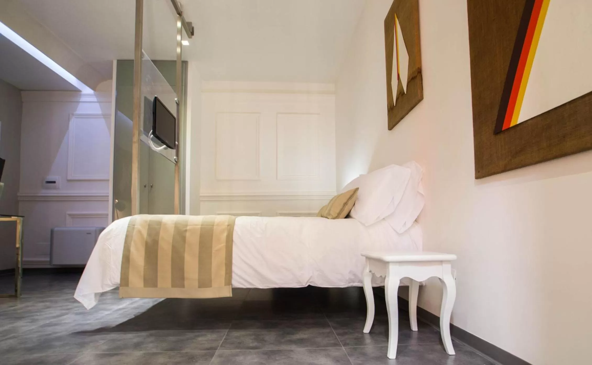 Deluxe Triple Room in Hotel Santa Brigida