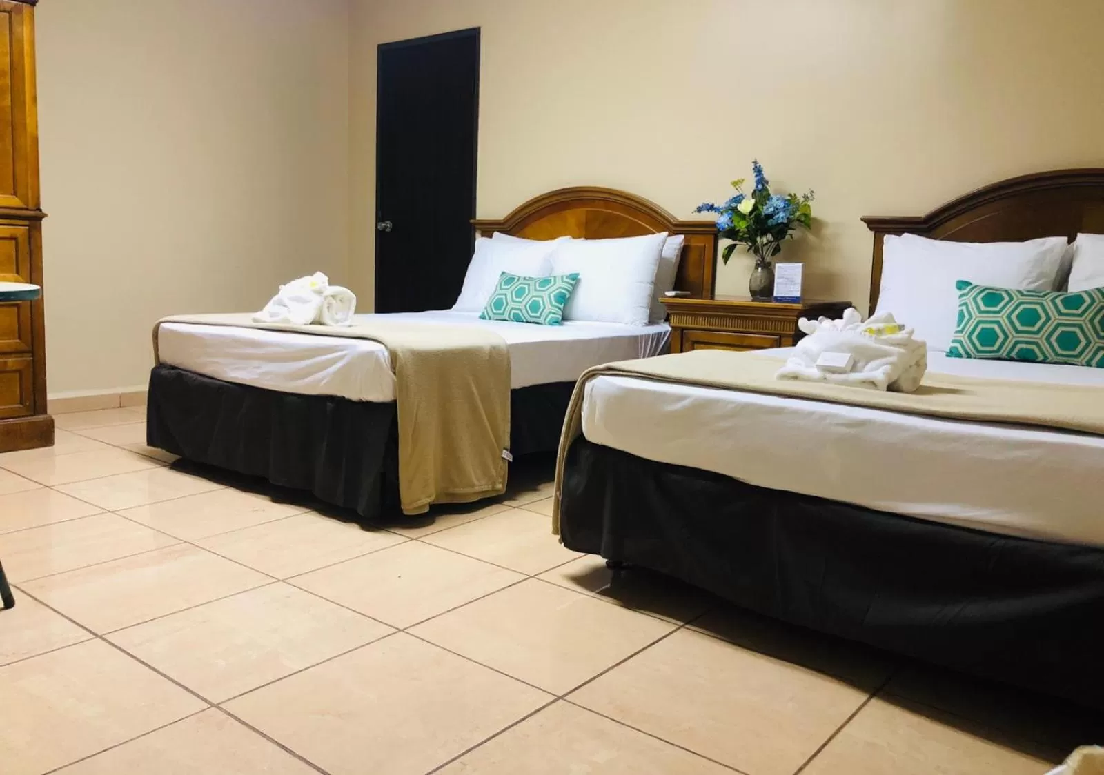 Interior Room, Two Queen Beds in Arecibo Inn