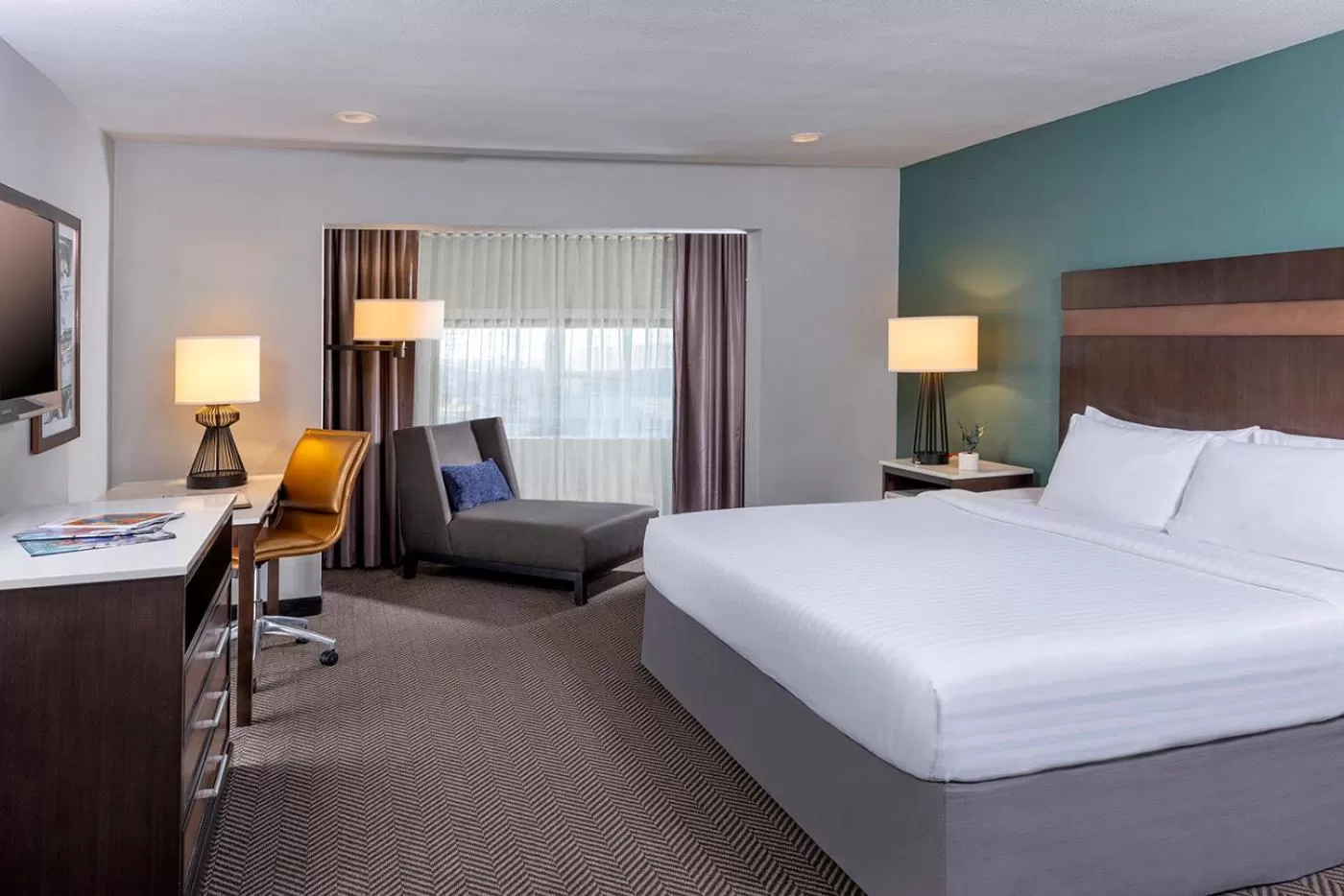 King Suite in The Pierpont Inn