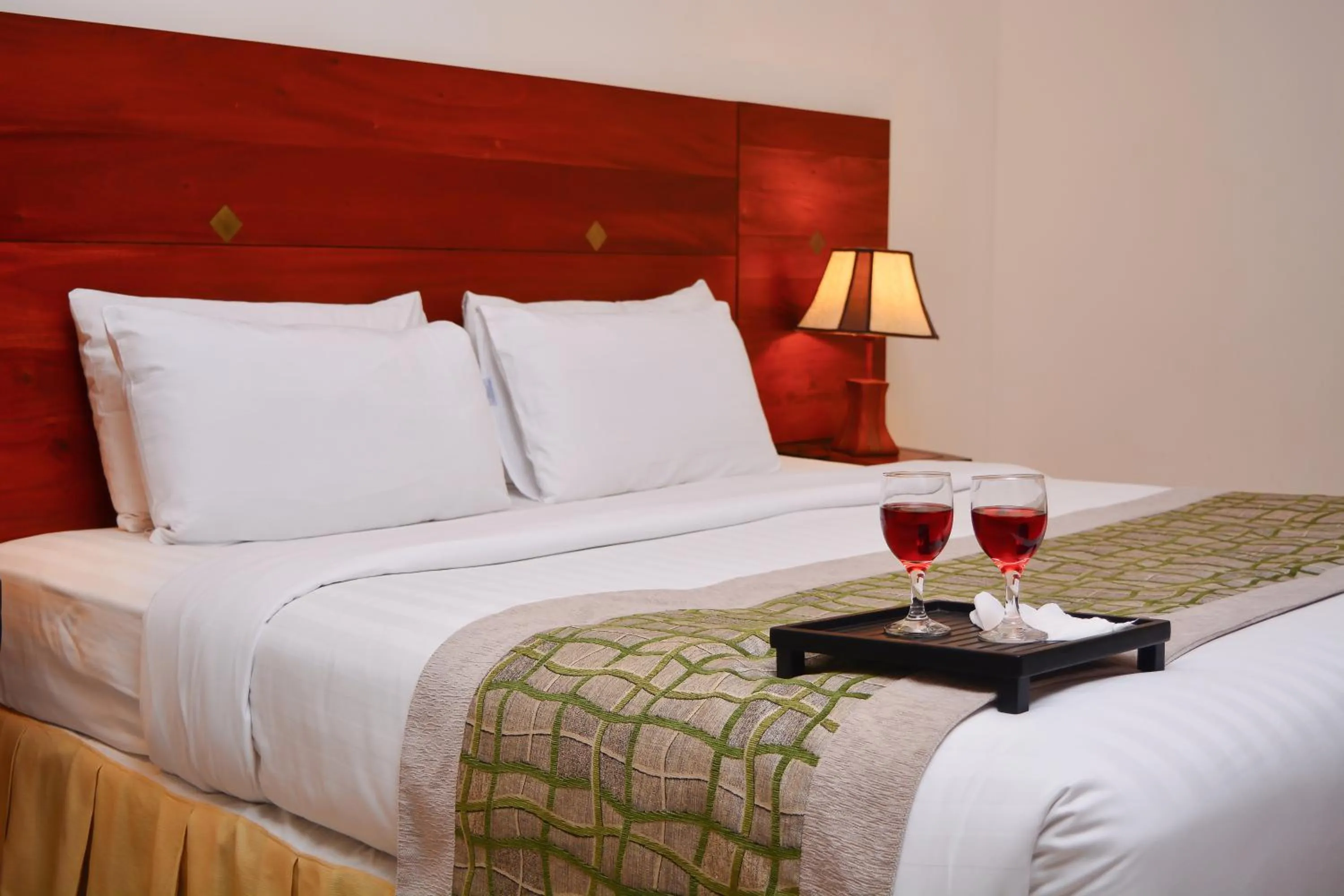 Three-Bedroom Deluxe Suite in Unique Towers Luxury Boutique Suites