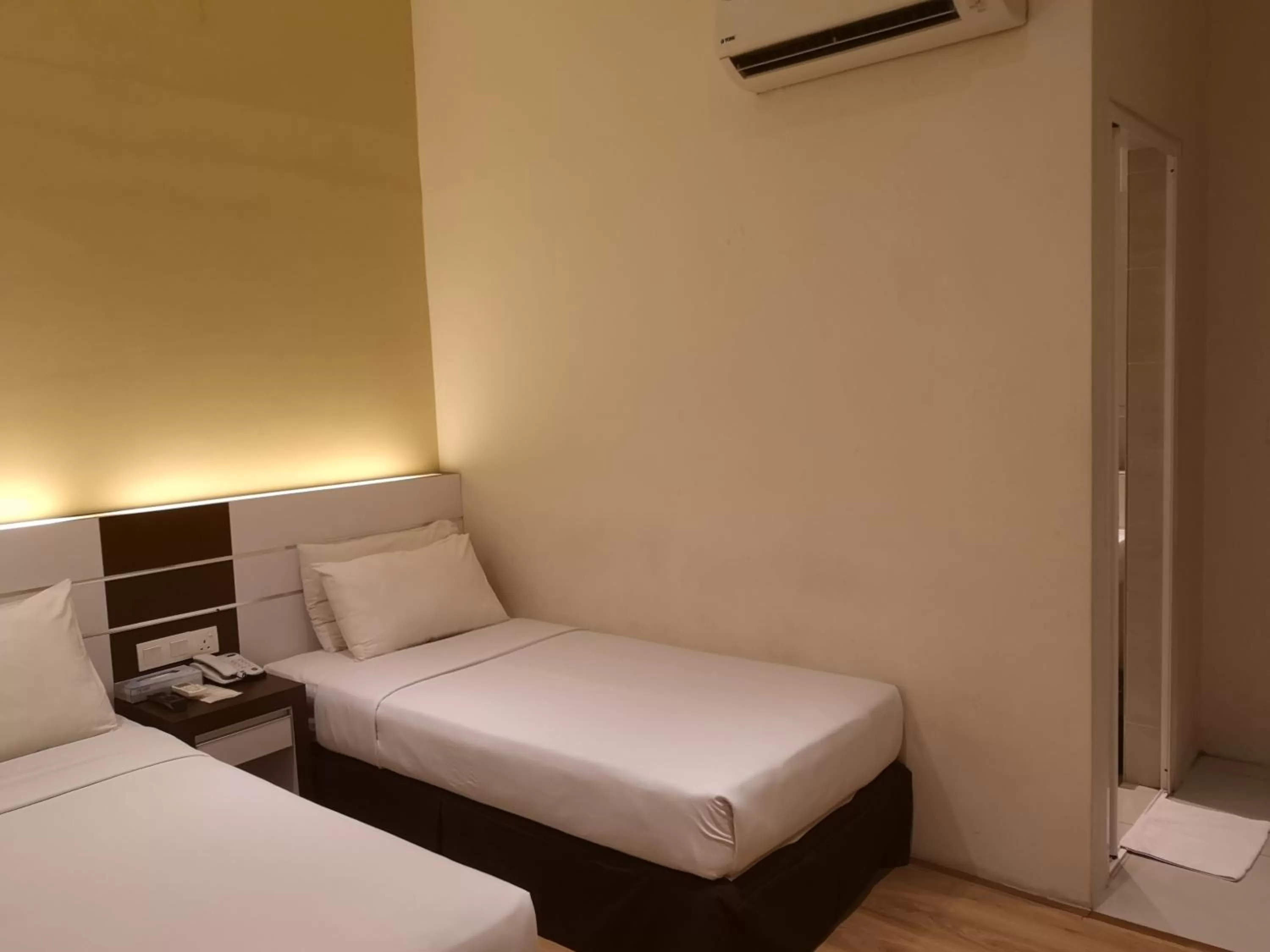 Economy Twin Room (Without Window)  in The V Hotel