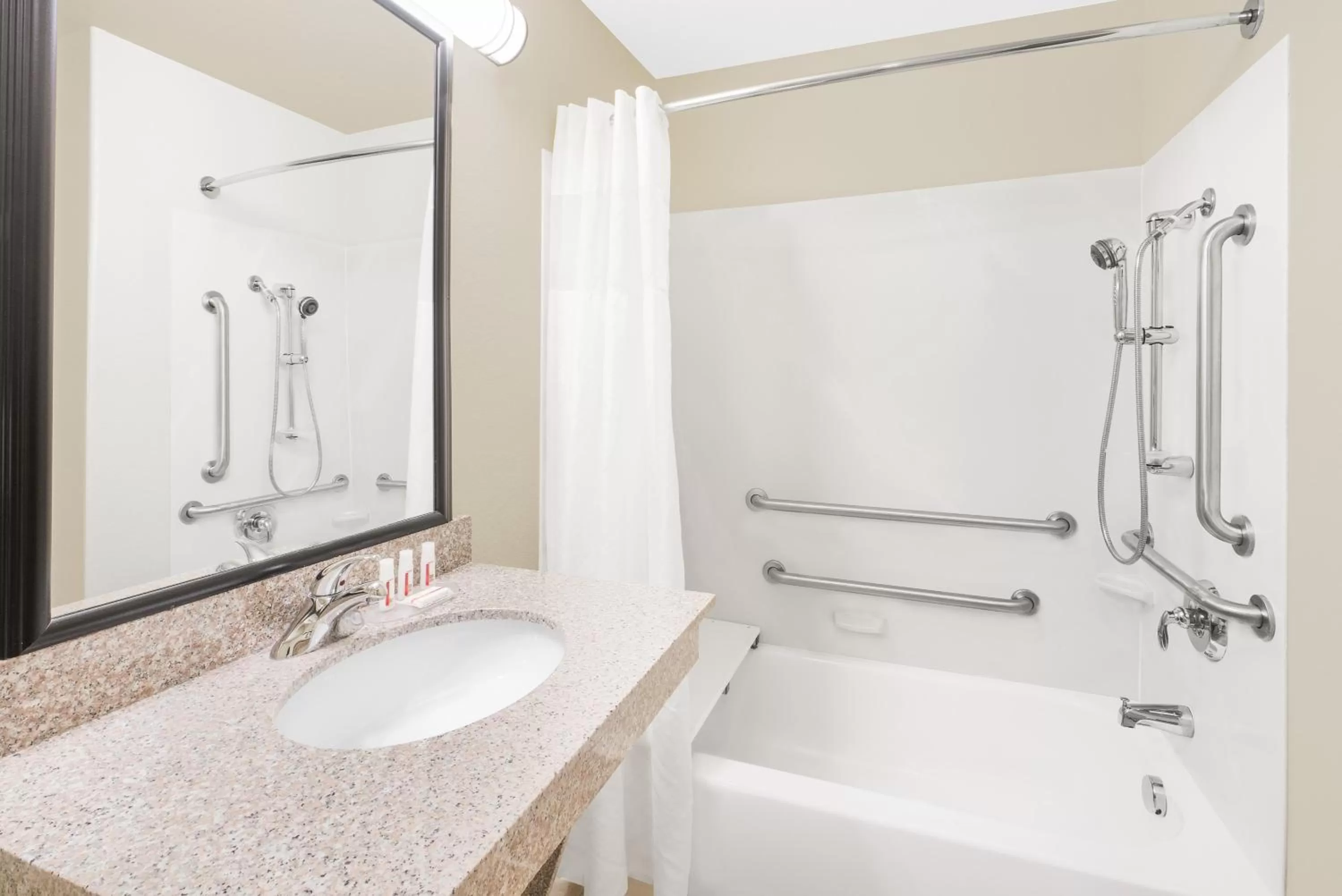 Queen Room with Two Queen Beds and Bath Tub - Mobility/Hearing Access - Non-Smoking in Baymont by Wyndham Snyder