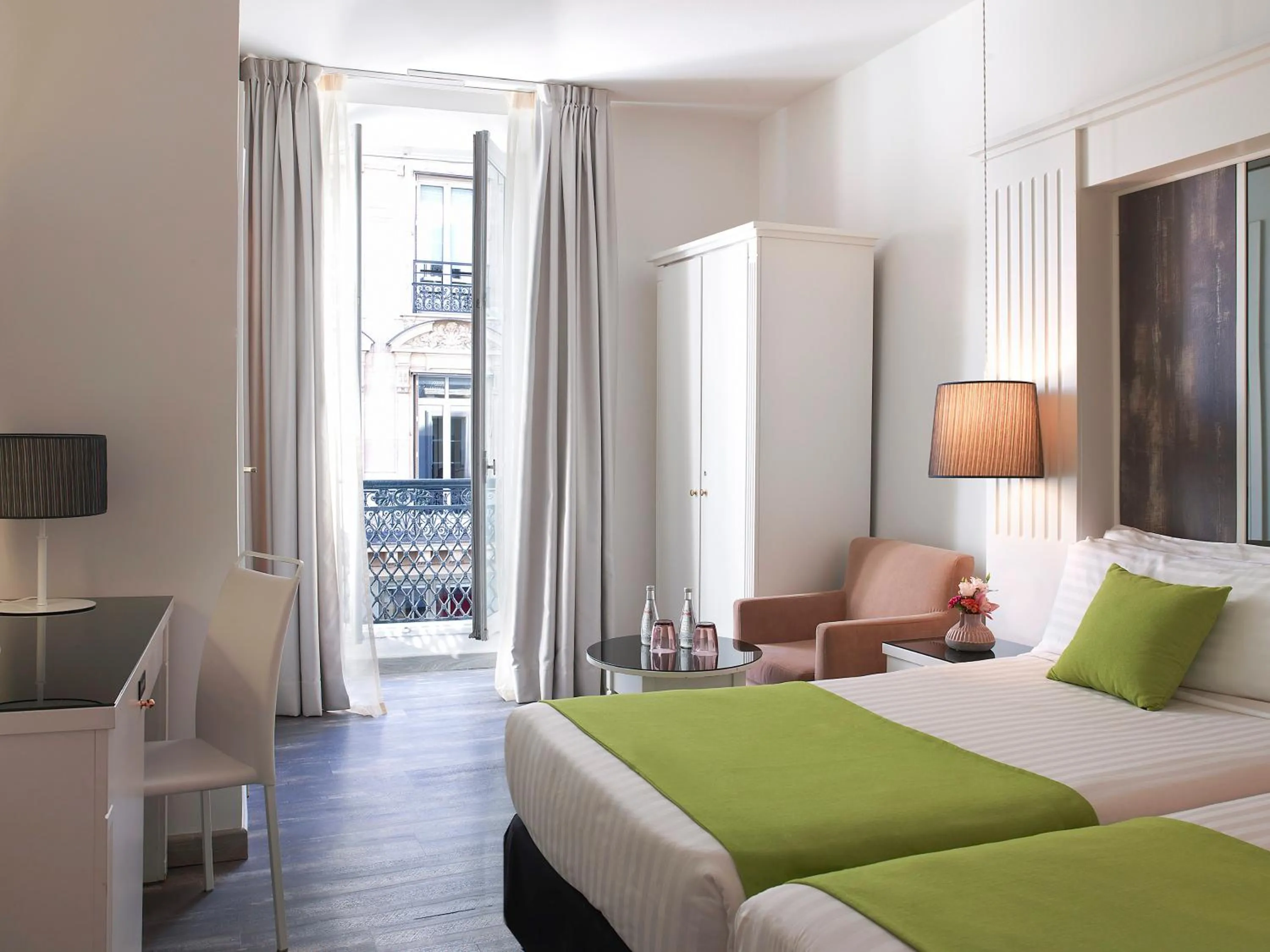 Twin Room in Hotel Paris Opera Affiliated by Meliá