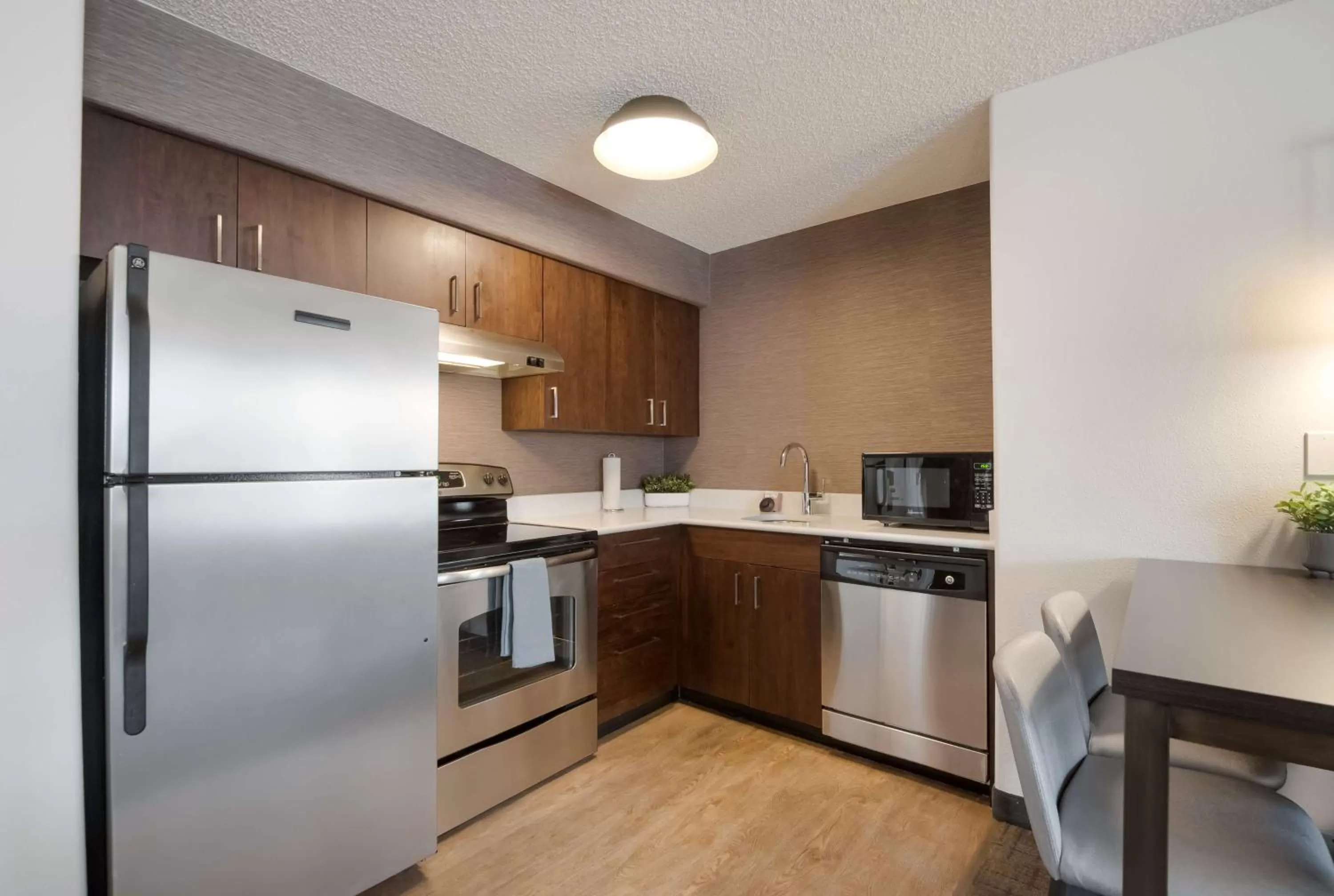 Two Bedroom Suite - King in Each with Roll-In Shower - Mobility / Hearing Accessible  in Sonesta ES Suites Reno