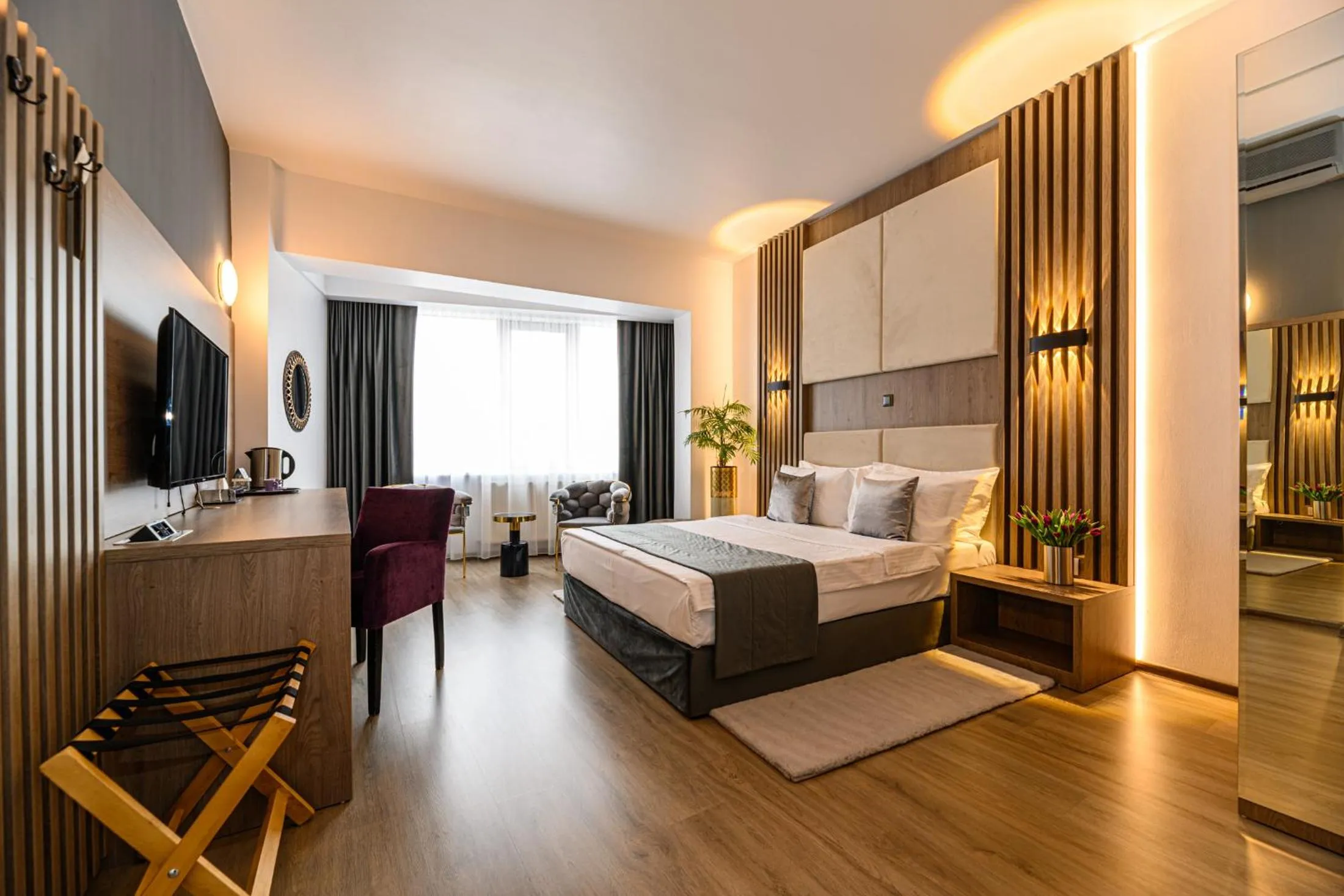 Superior Double Room in Hotel Unique Bucharest
