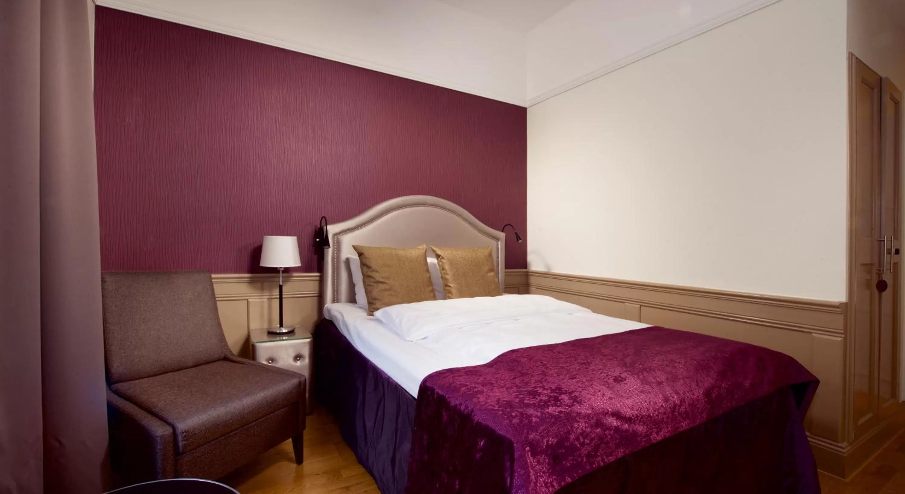 Deluxe Double Room - single occupancy in Home Hotel Amanda