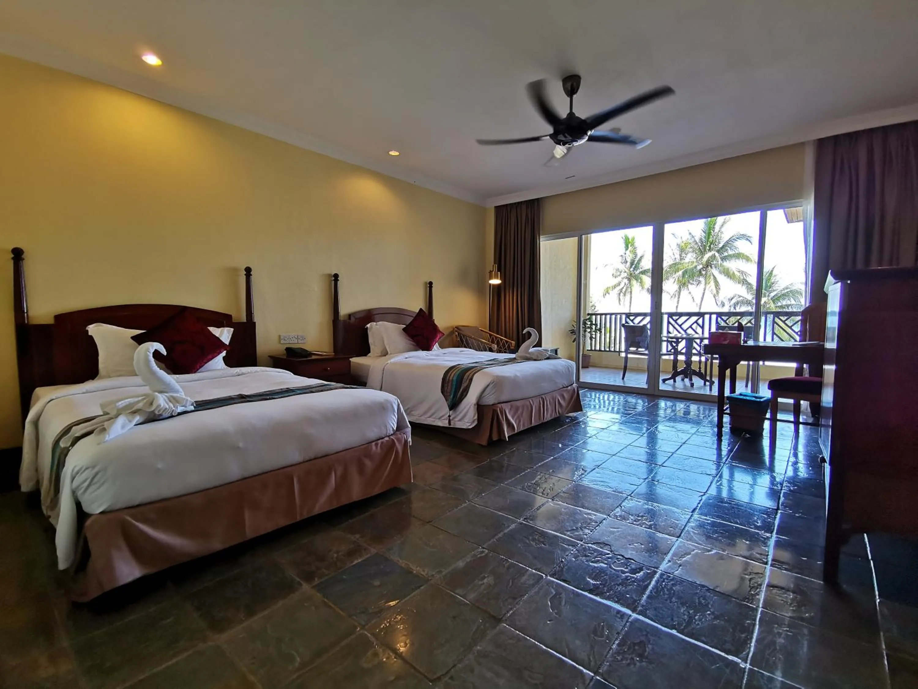 Double or Twin Room with Partial Sea View in Palm Beach Resort & SPA