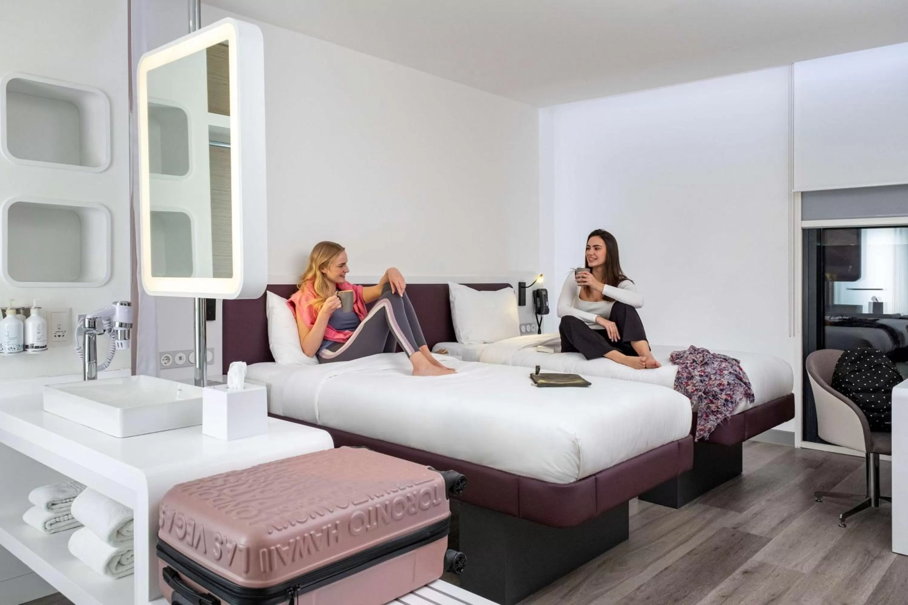 Deluxe Twin Room in YOTELAIR Istanbul Airport, Duty free - International Transit area