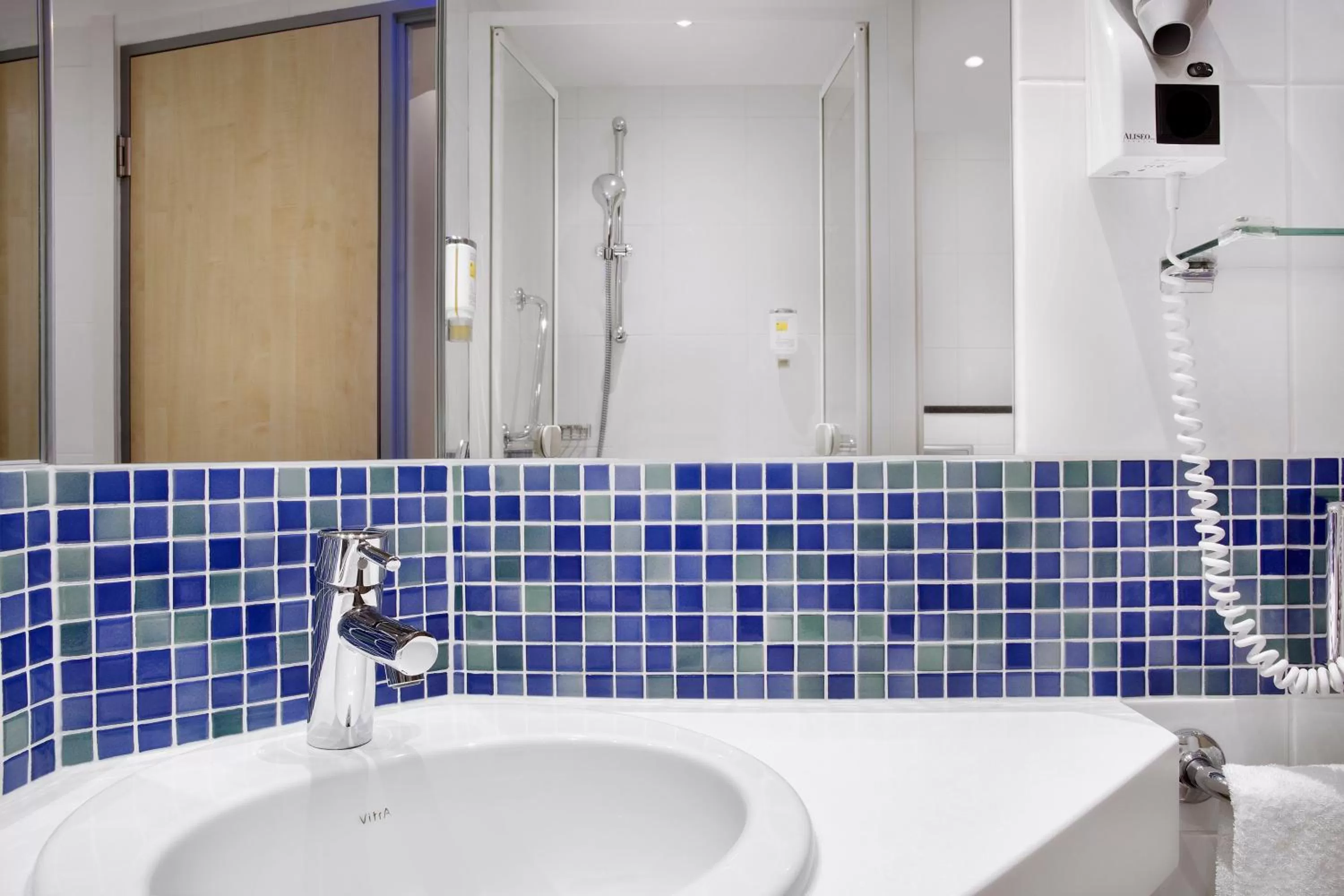 Standard Queen Room with Single Sofa Bed in Holiday Inn Express Baden-Baden by IHG