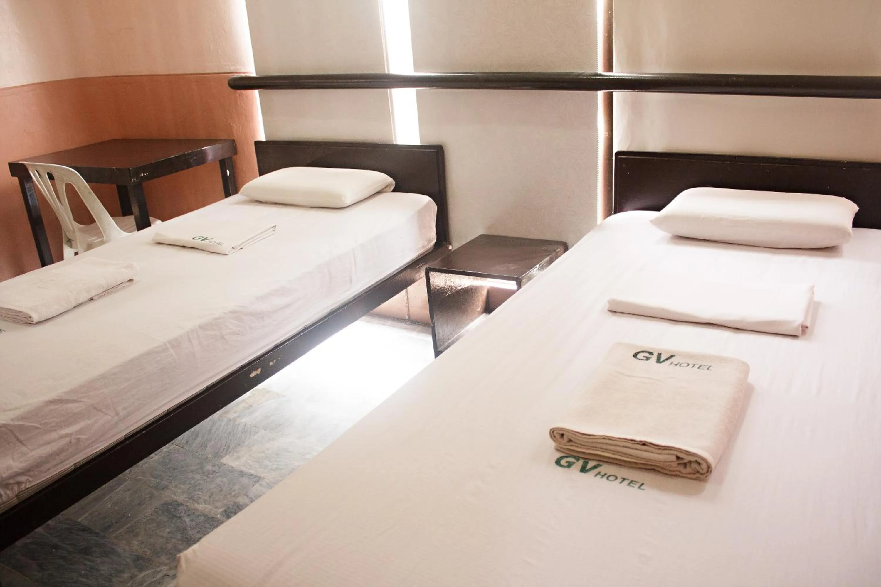 Standard Twin Room in GV Hotel - Ormoc
