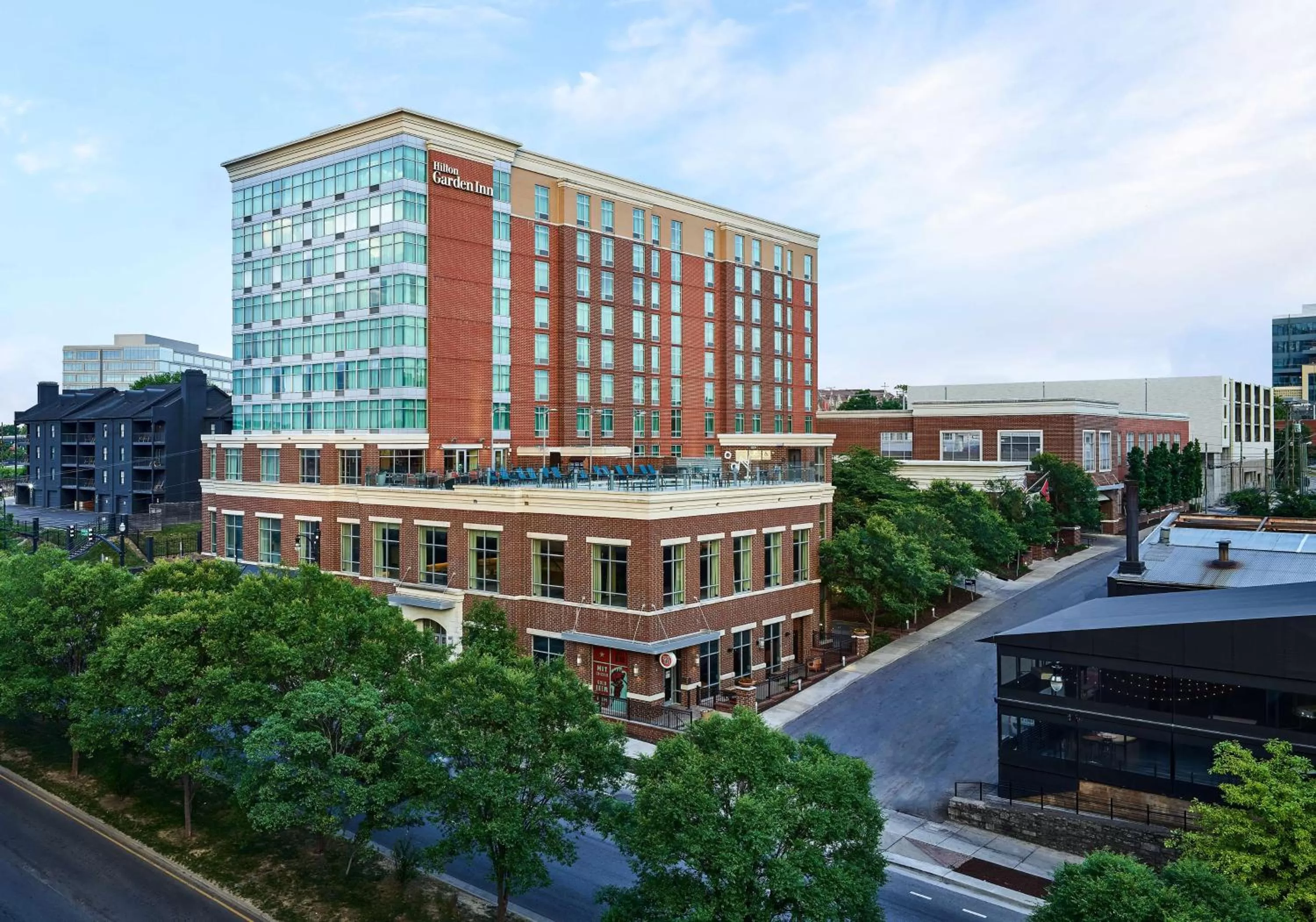 Hilton Garden Inn Nashville Downtown Convention Center