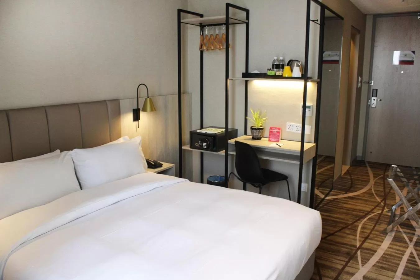 Superior Queen Room in MTREE Hotel