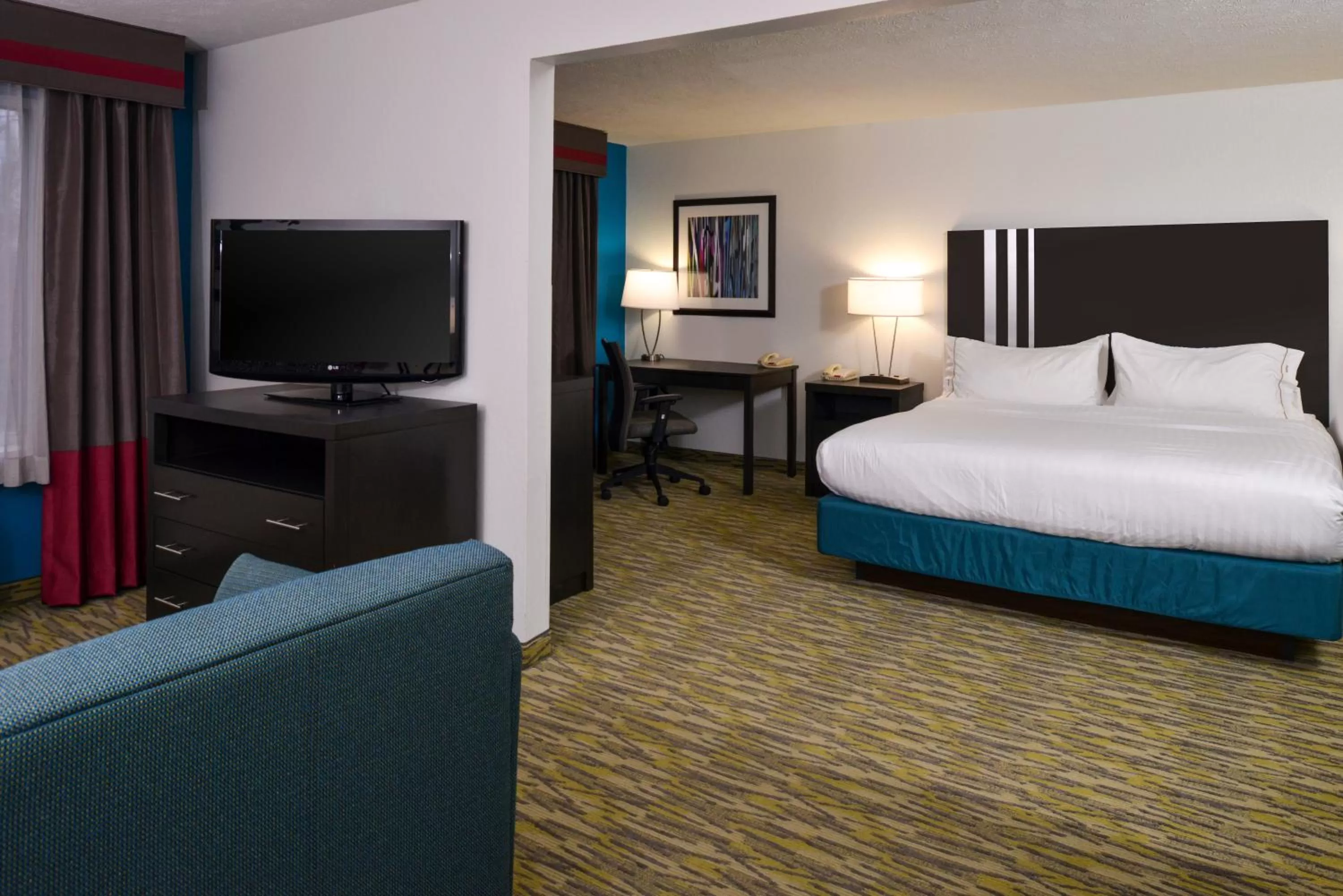 Executive Suite - Non-Smoking in Holiday Inn Express Hotel & Suites Omaha West by IHG
