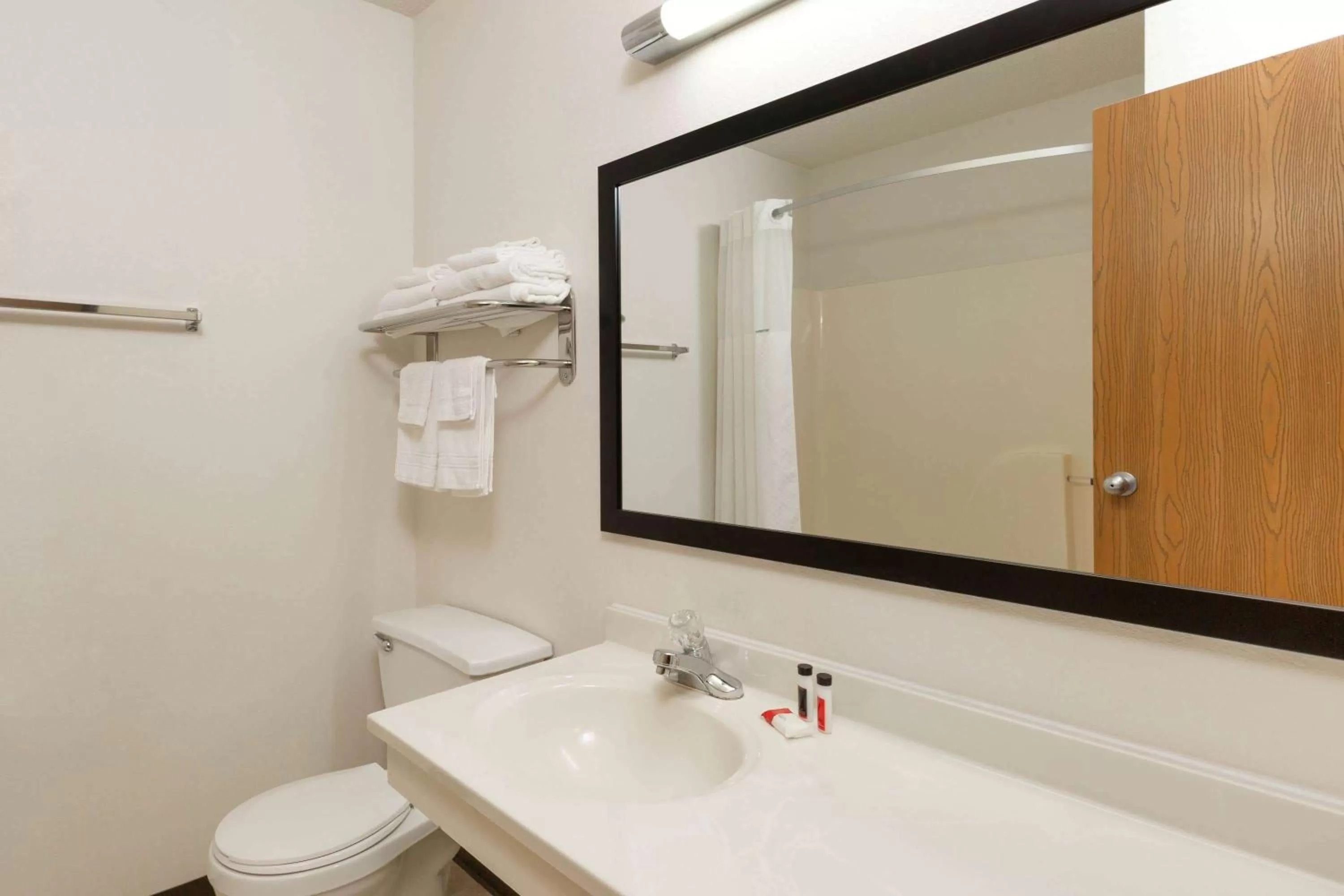 Deluxe Double Room with Two Double Beds - Non-Smoking in Super 8 by Wyndham Storm Lake