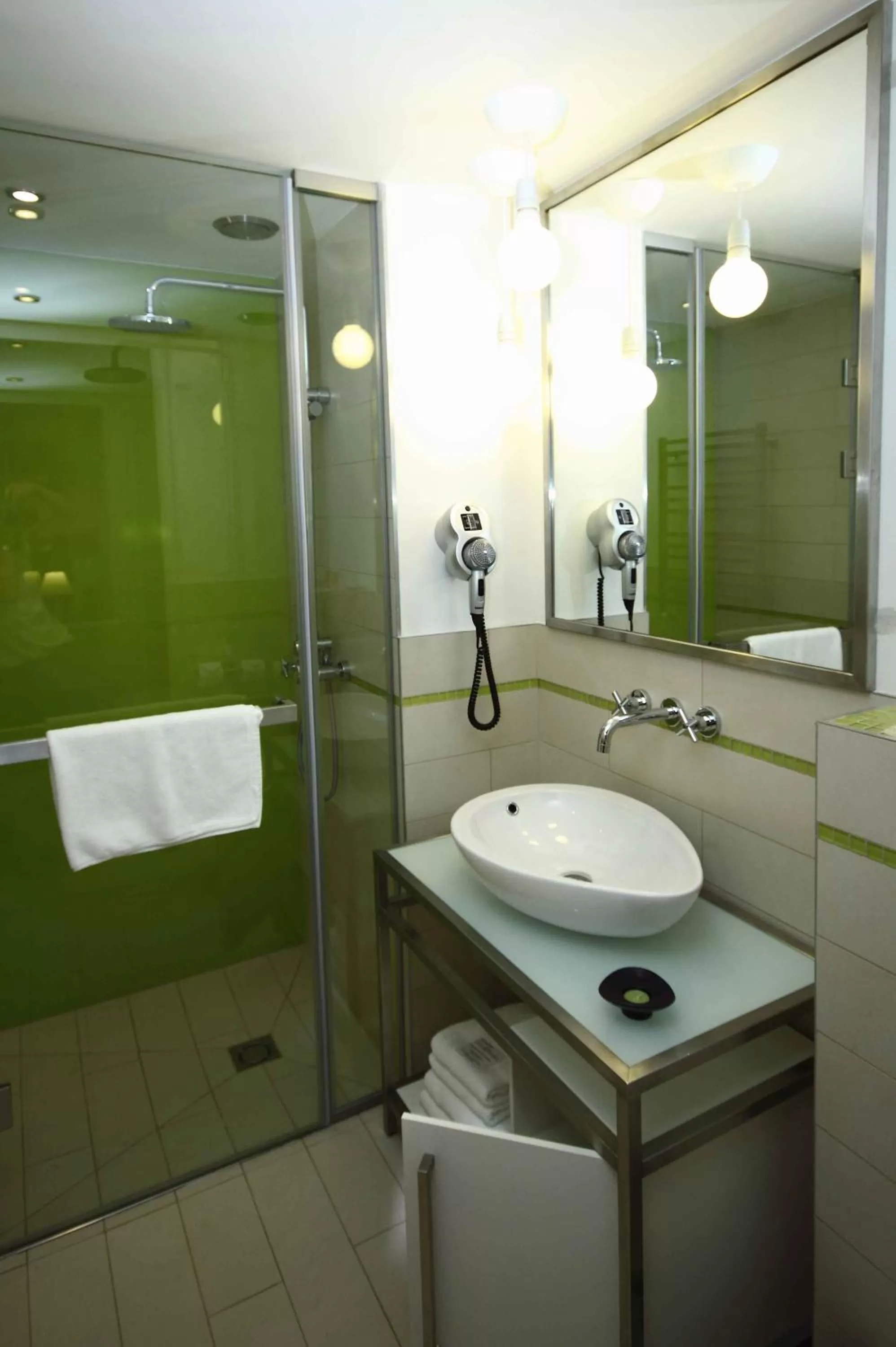 Superior Double or Twin Room in Pure White