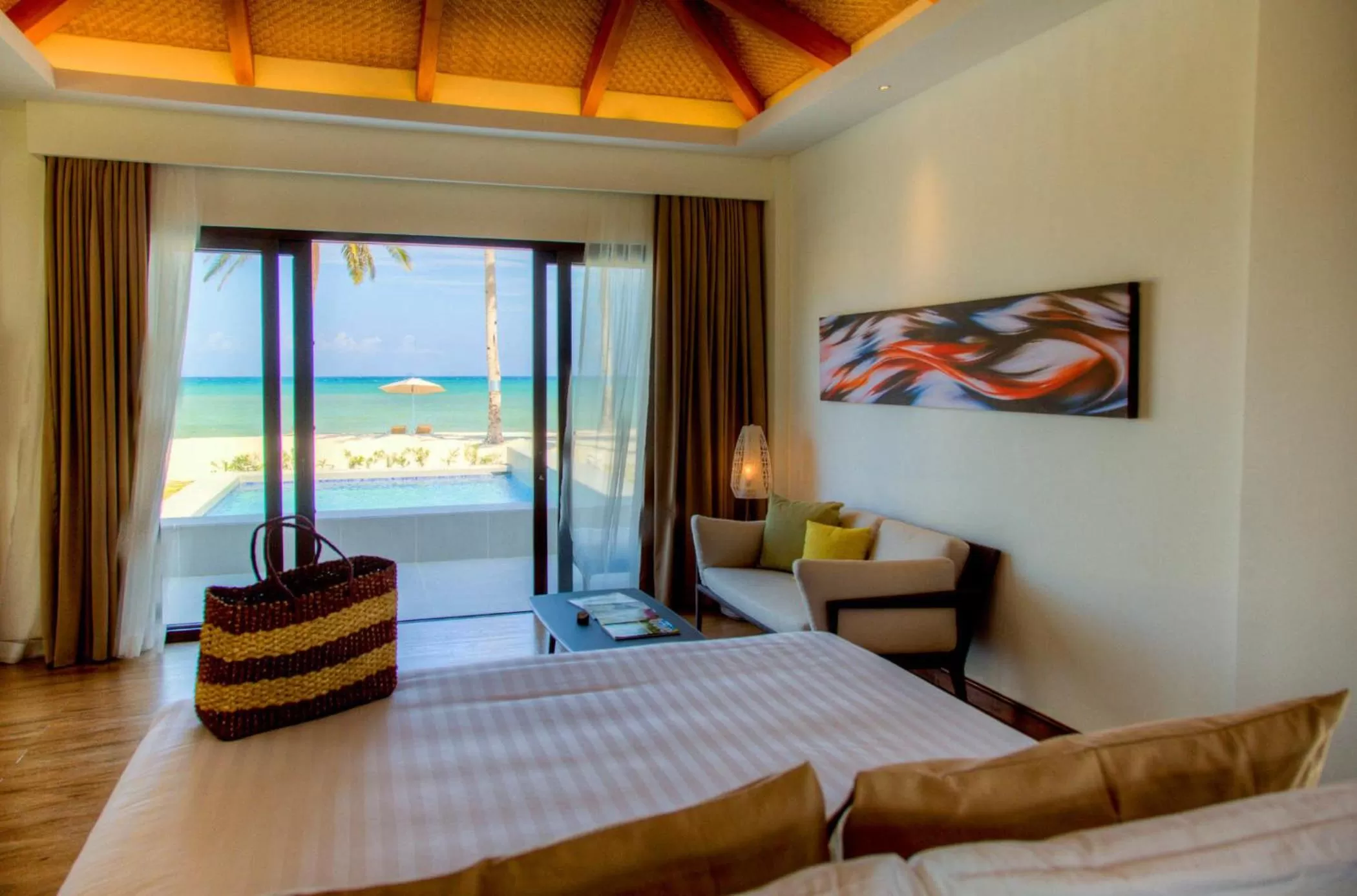 Beach Villa with Private Pool in Kandaya Resort