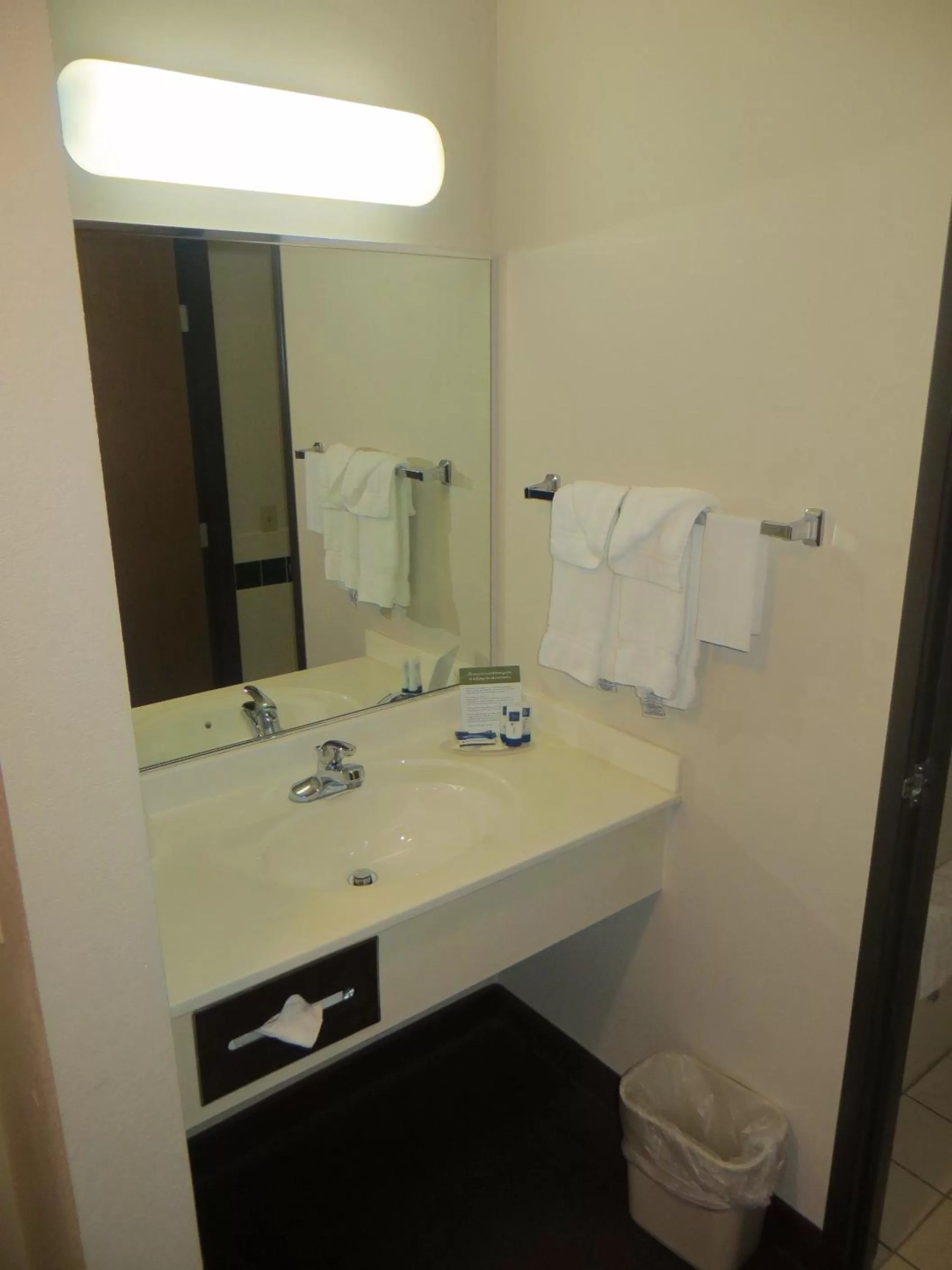 King Room - Non-Smoking in AmericInn by Wyndham Manitowoc