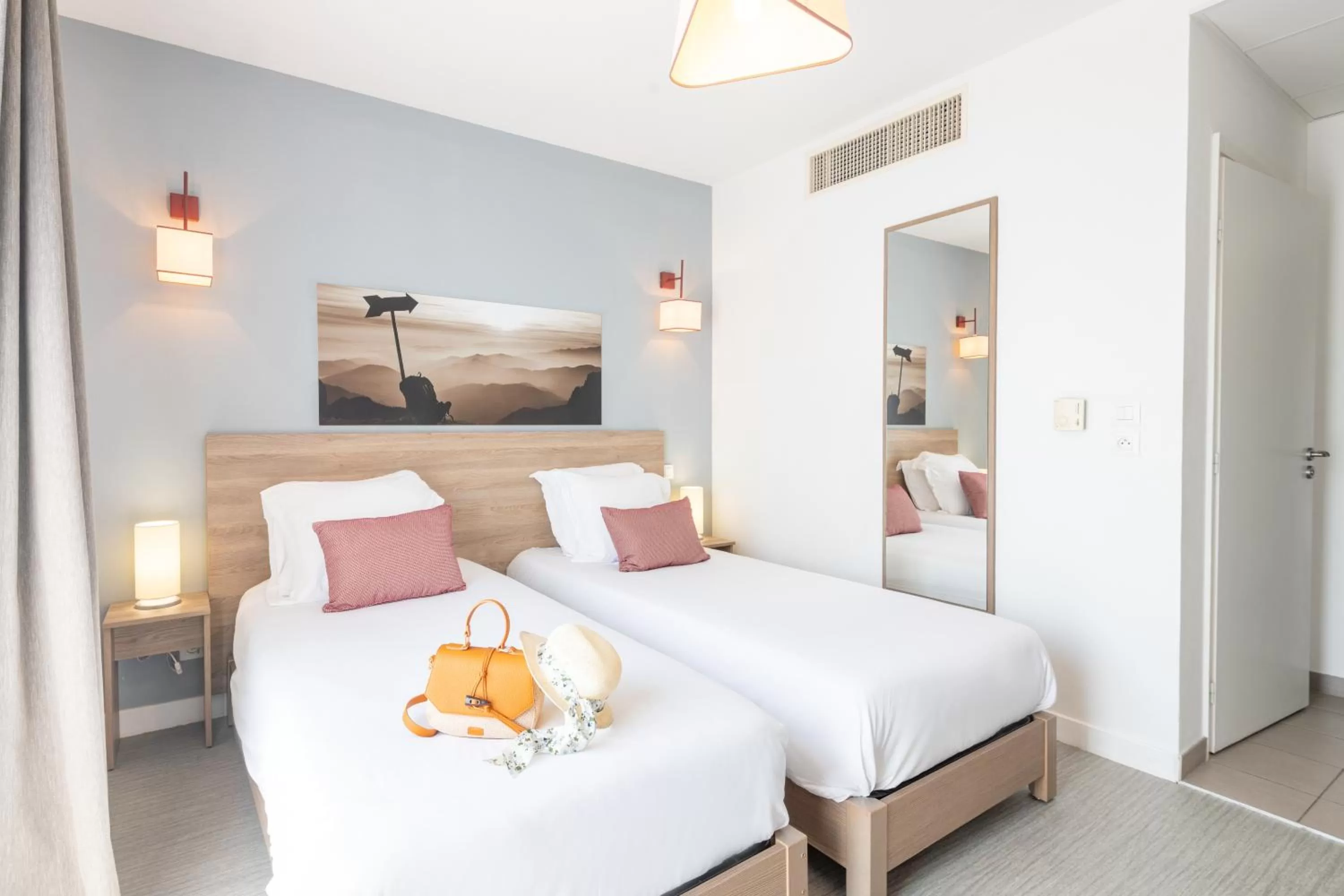 Twin Studio (1-2 People) in Comfort Aparthotel Cannes Mandelieu
