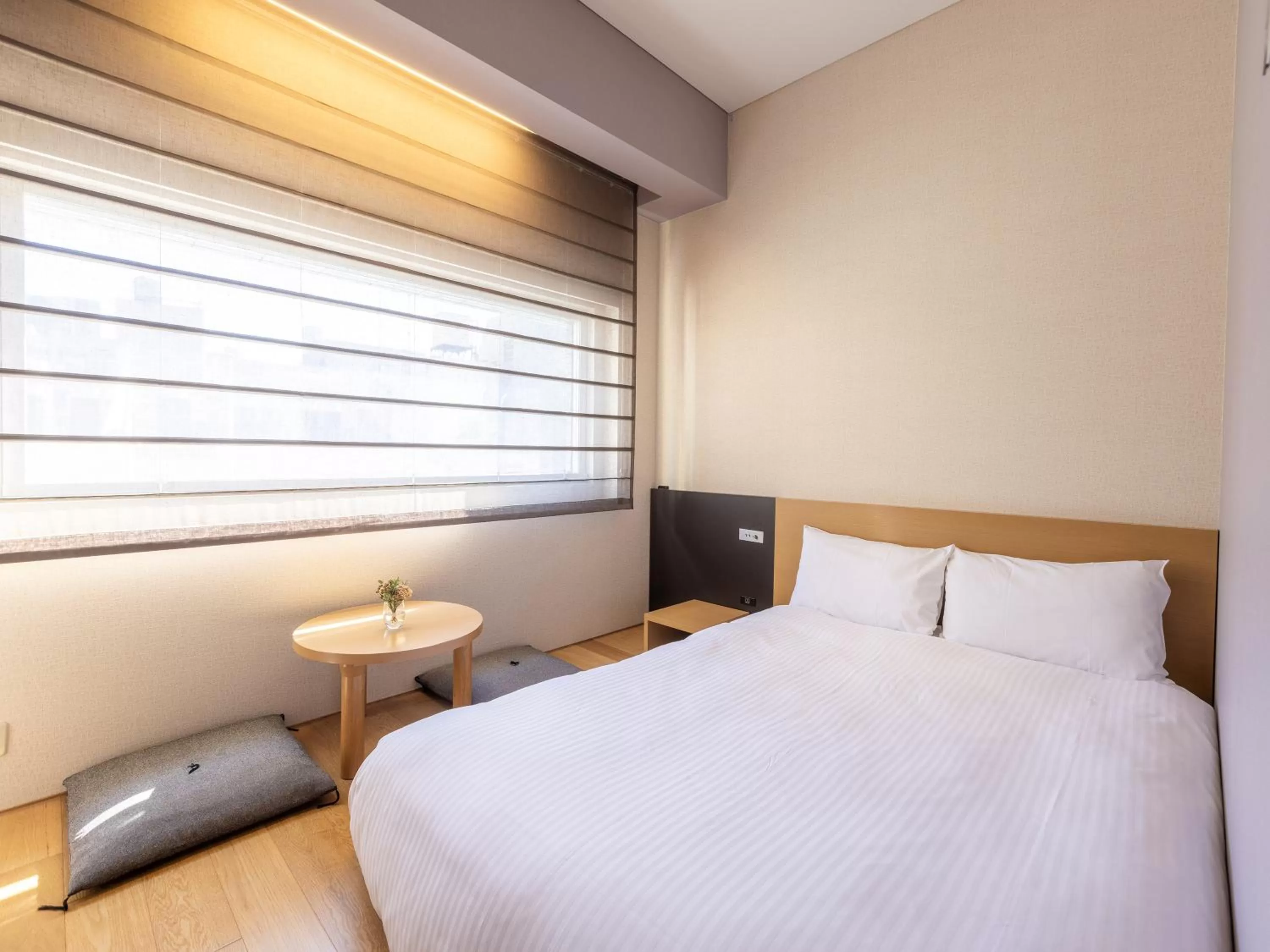 Japanese style single room with small double bed on wooden floor - Non-Smoking in Hotel Gracery Ginza