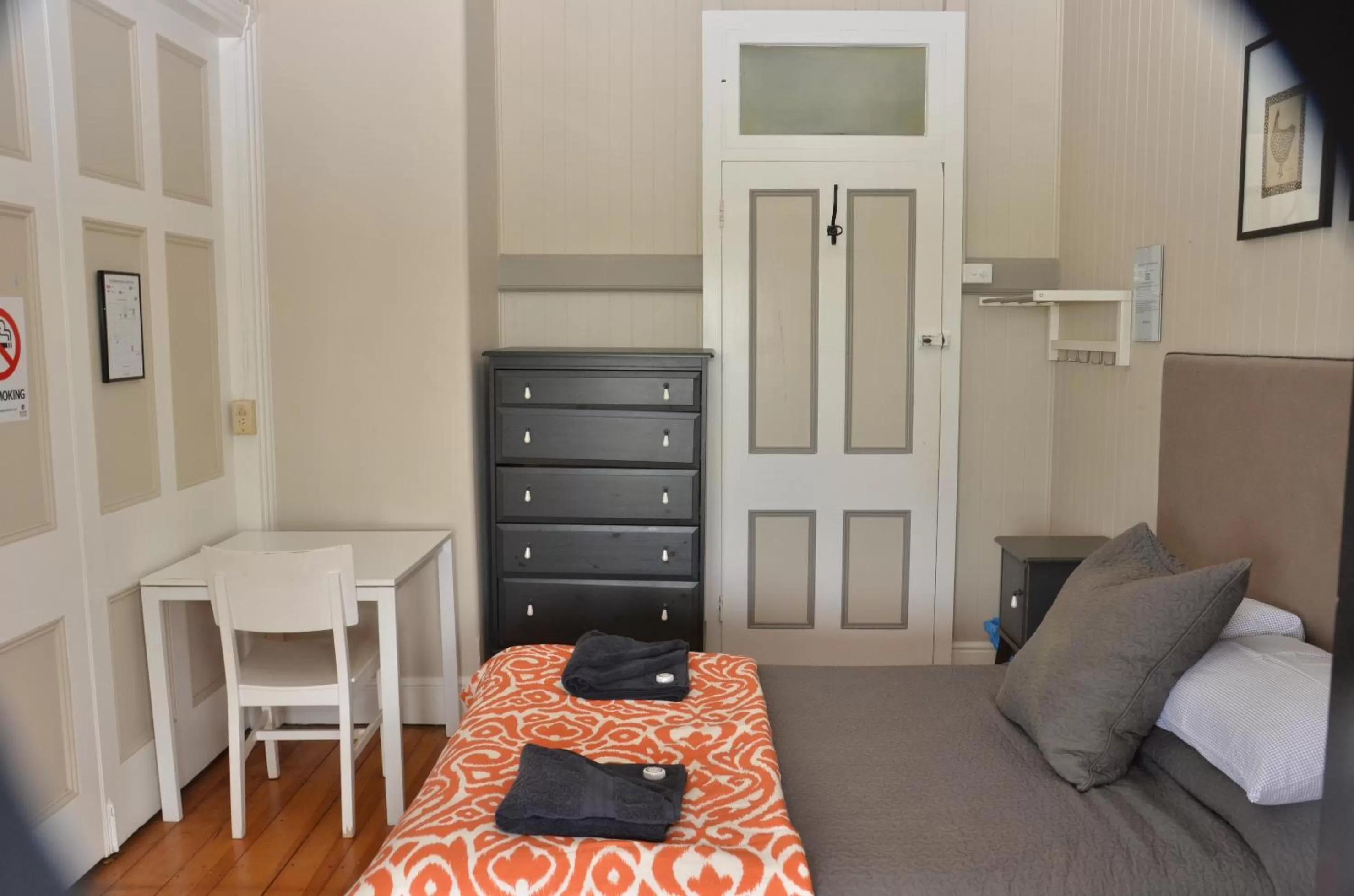 Economy Double Room with Shared Bathroom in Royal Gatton Hotel