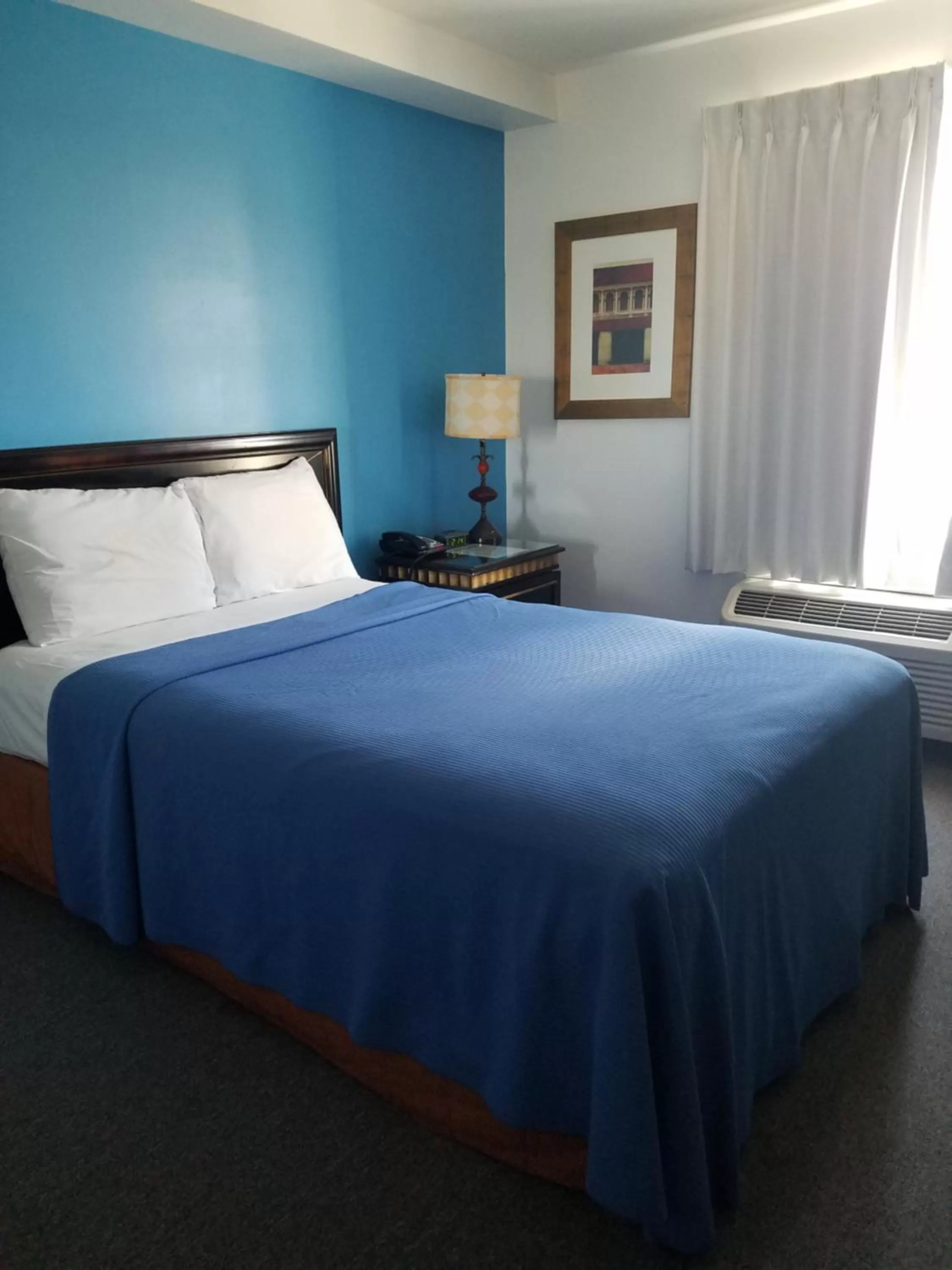 Double Room - Non-Smoking in Ramada by Wyndham Williston