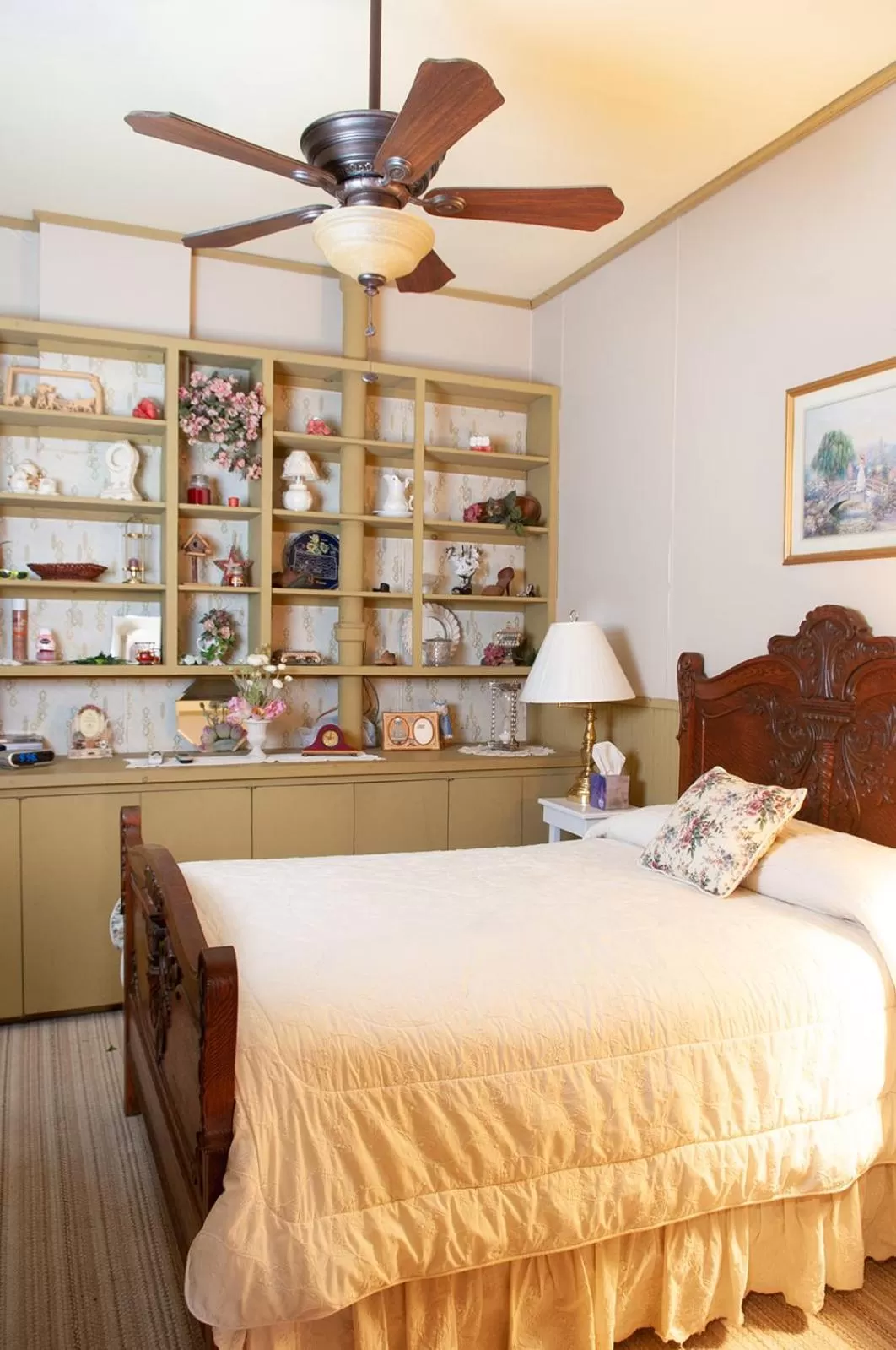 Budget Double Room in The Historic Wolf Hotel