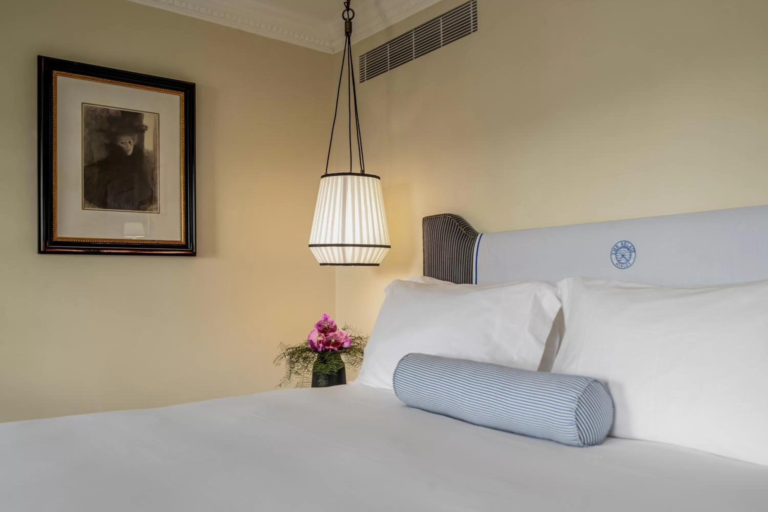 Double Room - Disability Access in The Relais Henley