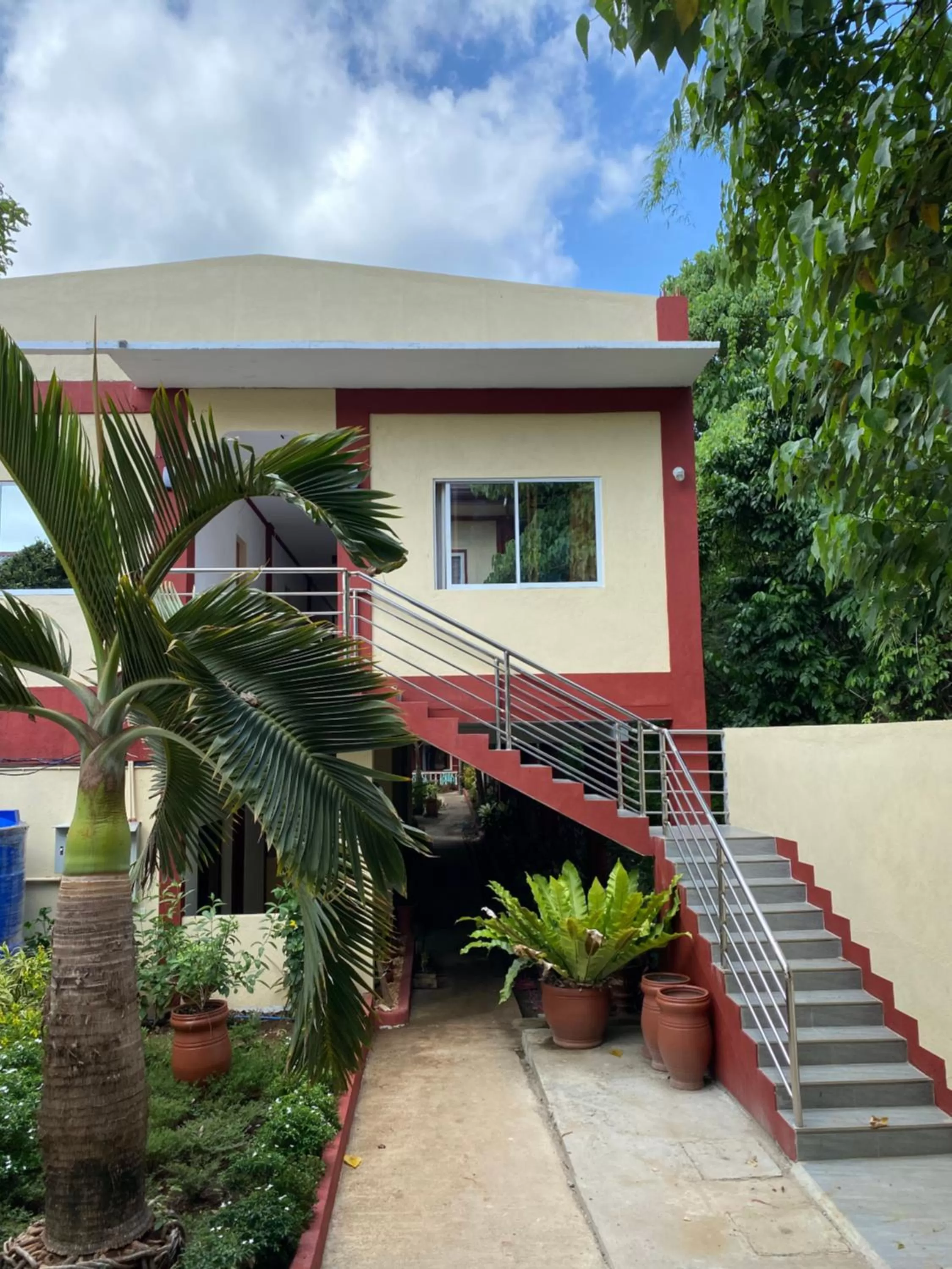 Queen Room in One 4 Da Road