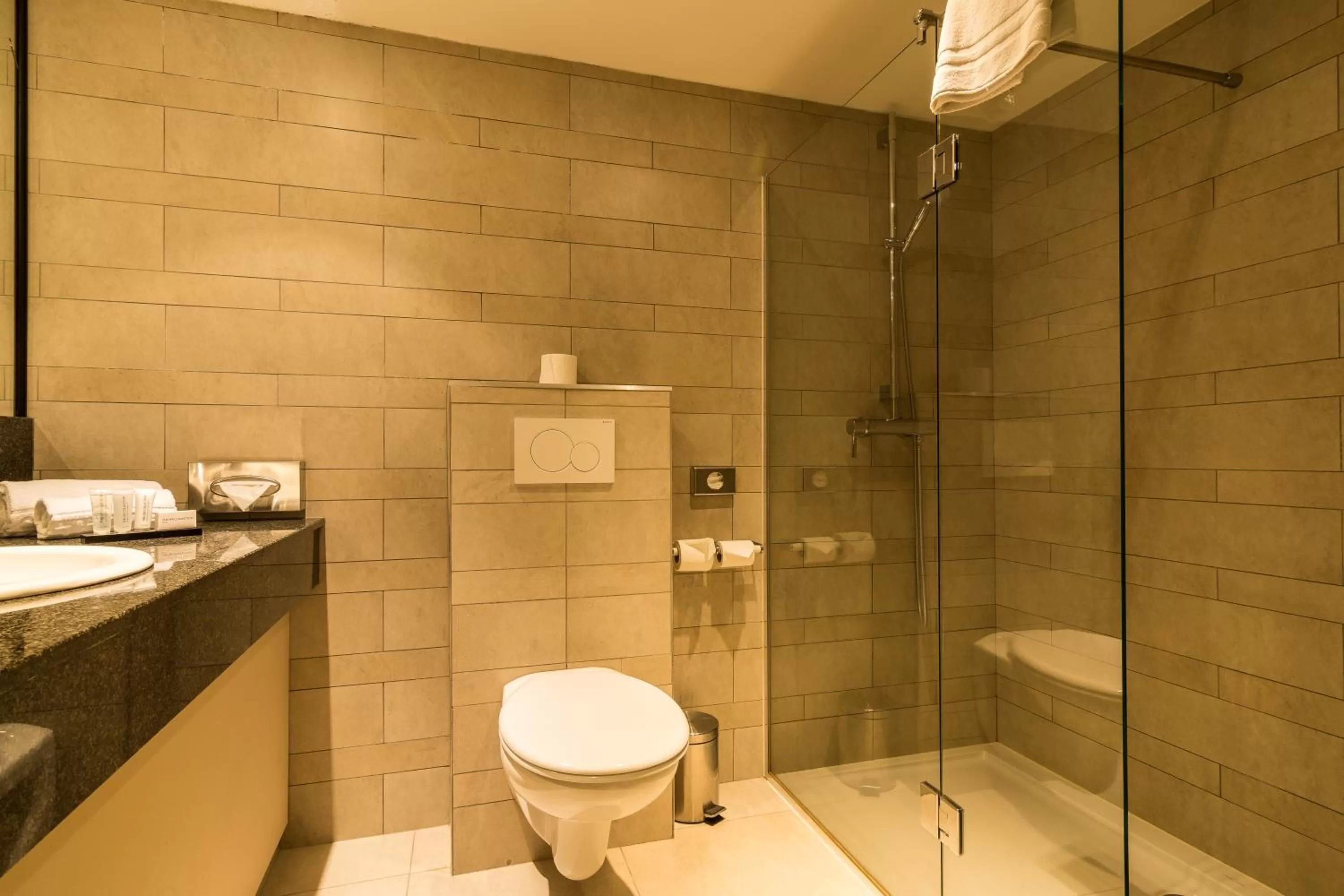 Superior Double or Twin Room in De Keyser Hotel