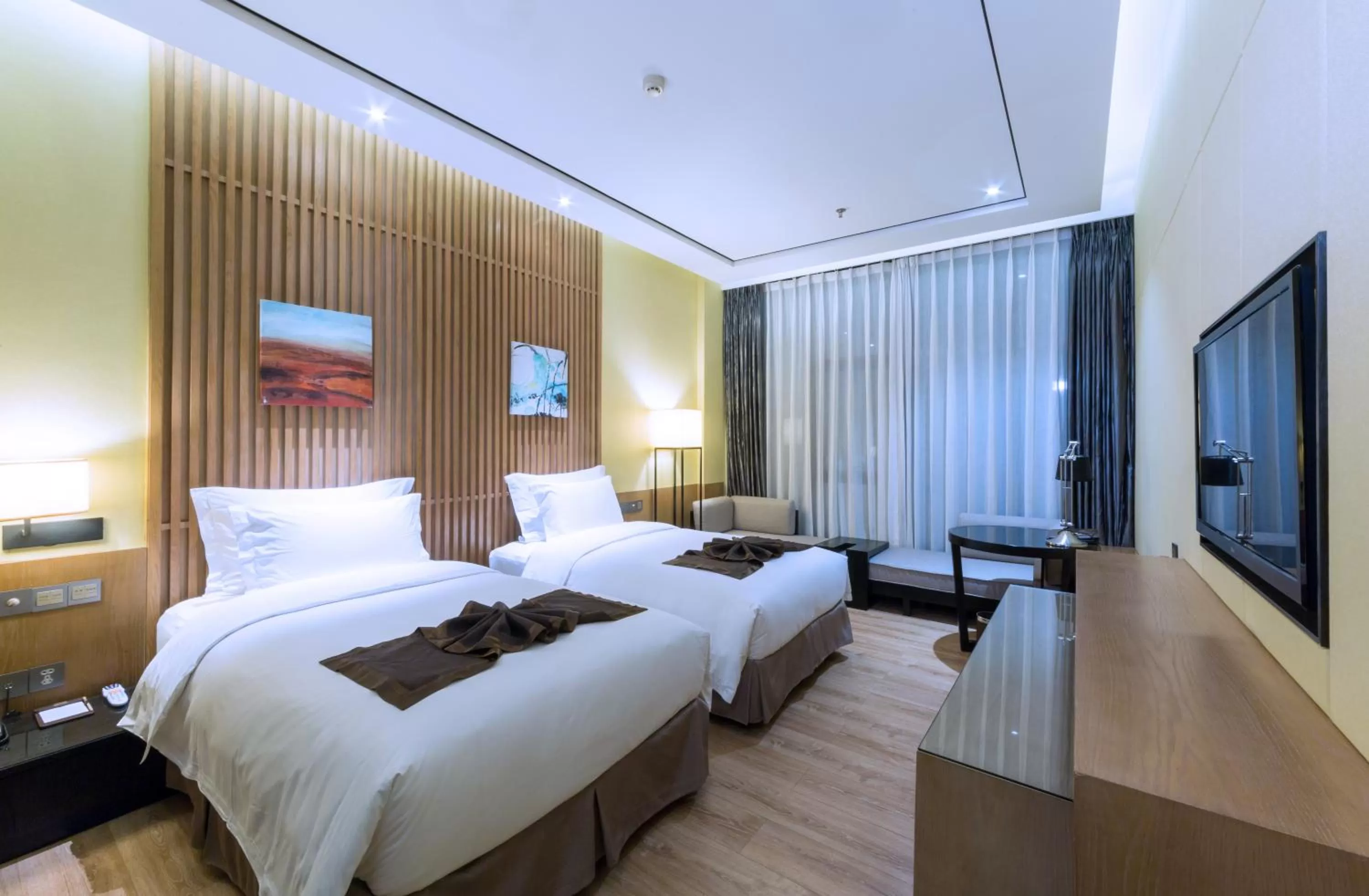 Superior Twin Room in Zhuhai Palm Spring Hotel