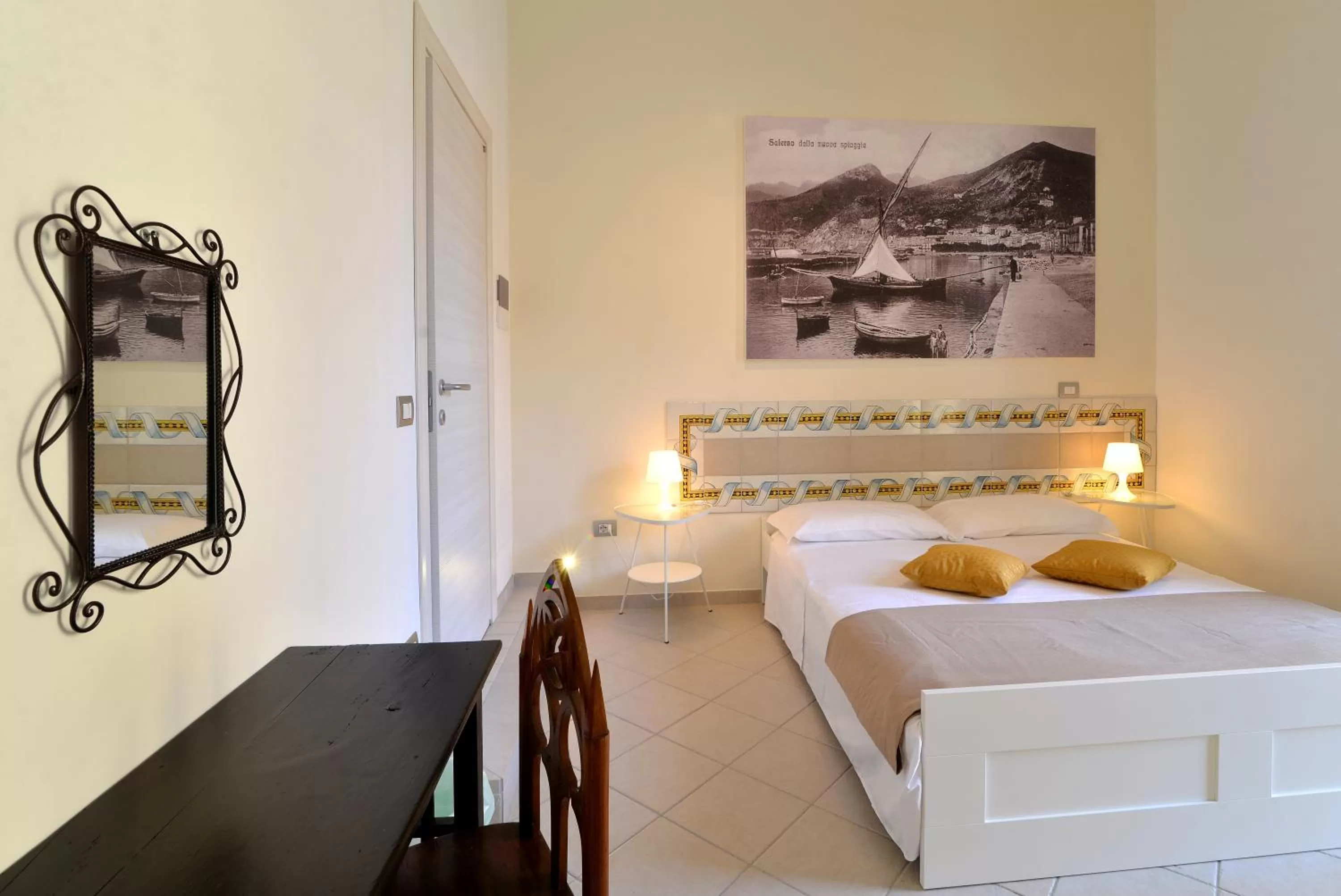 Deluxe Double Room with Balcony - single occupancy in Santi e Saraceni Rooms
