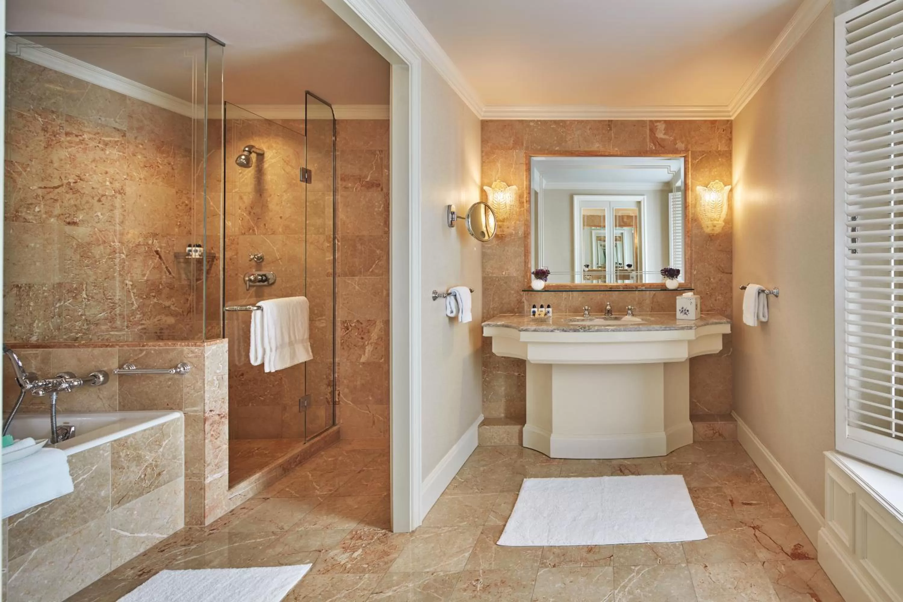 Classic King Room - Non-Smoking  in Regent Berlin by IHG