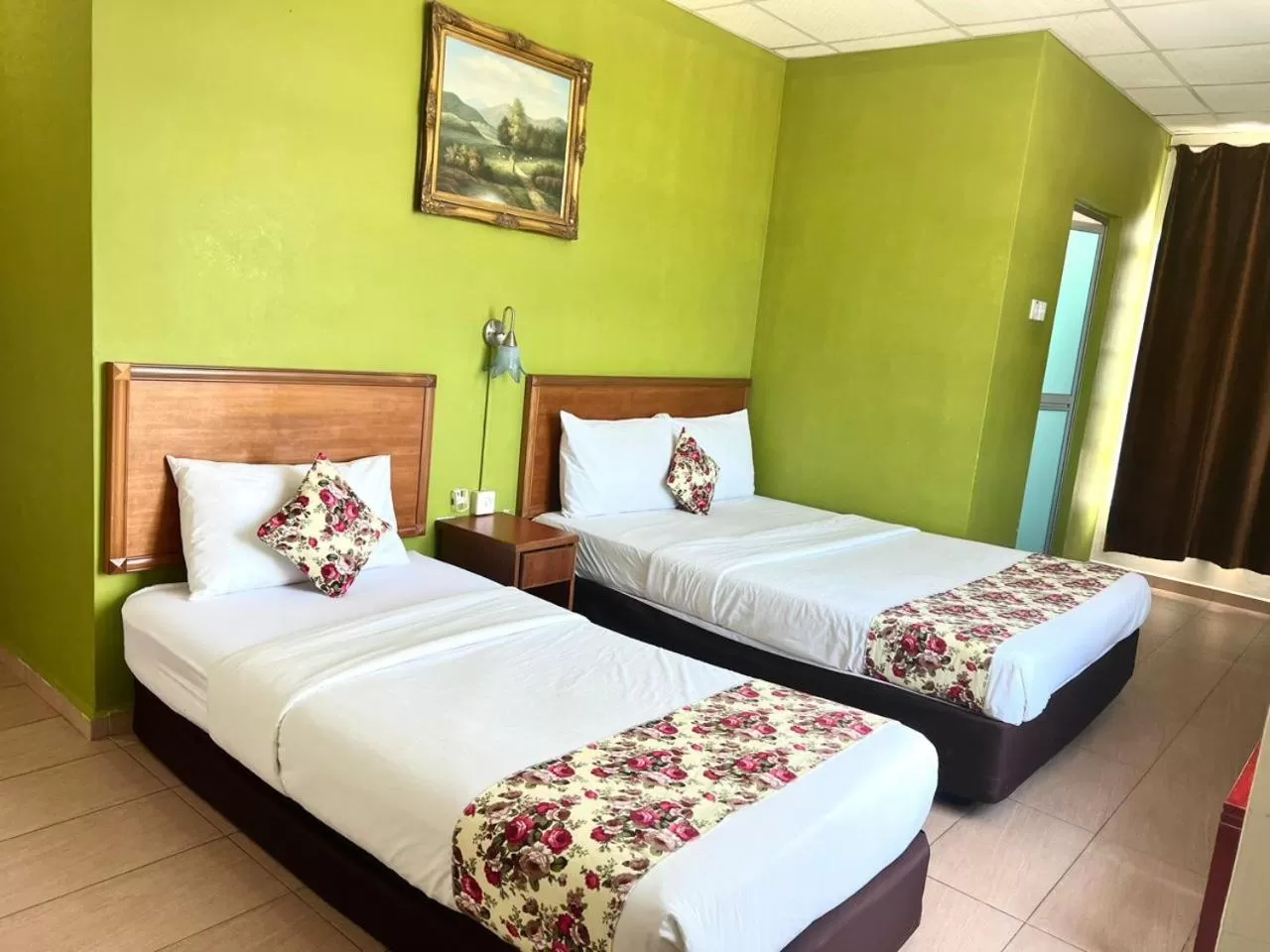 Standard Triple Room in HOTEL D VIEW MERSING