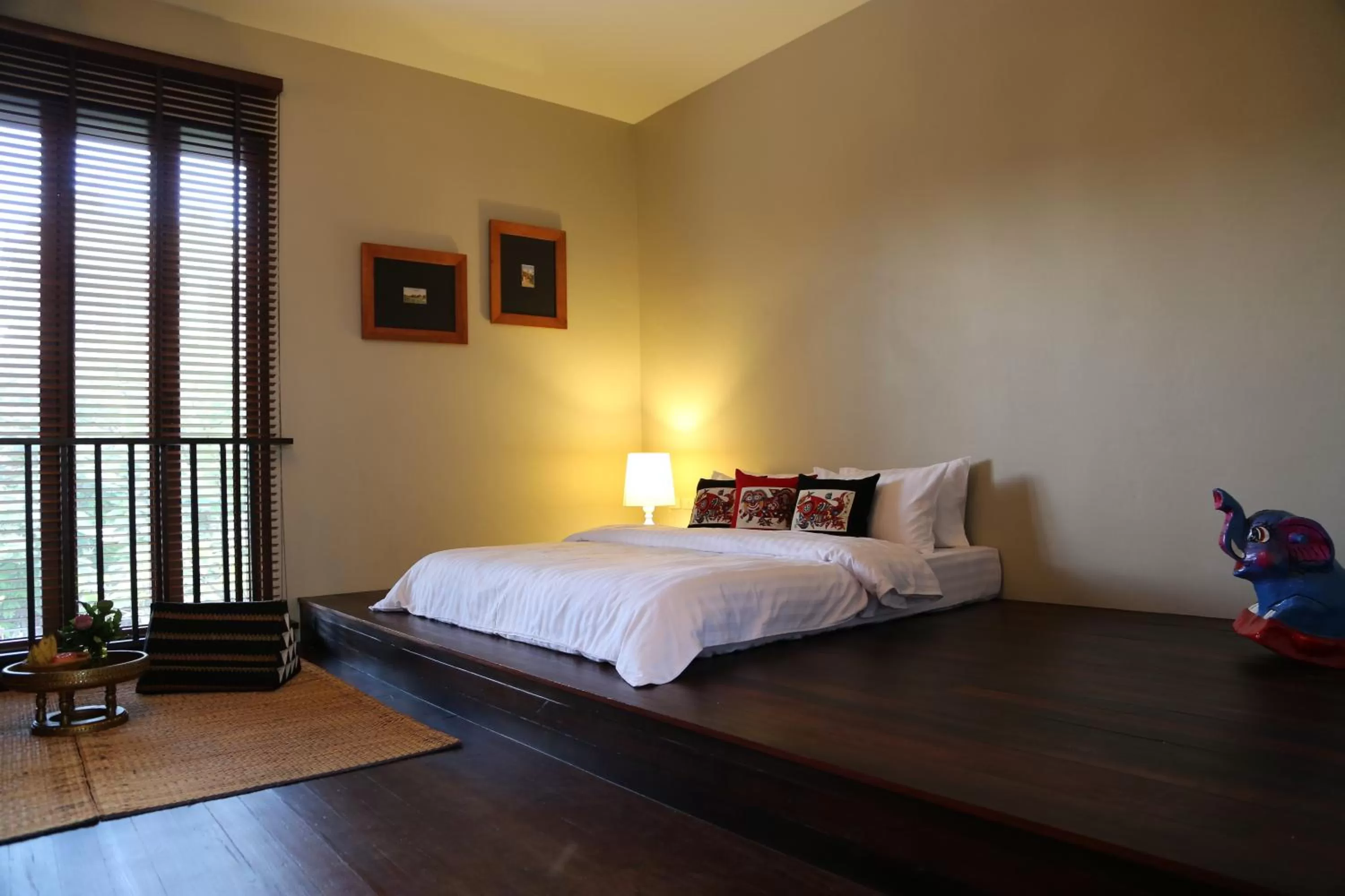 Family Deluxe Canal View in Villa Bangkok