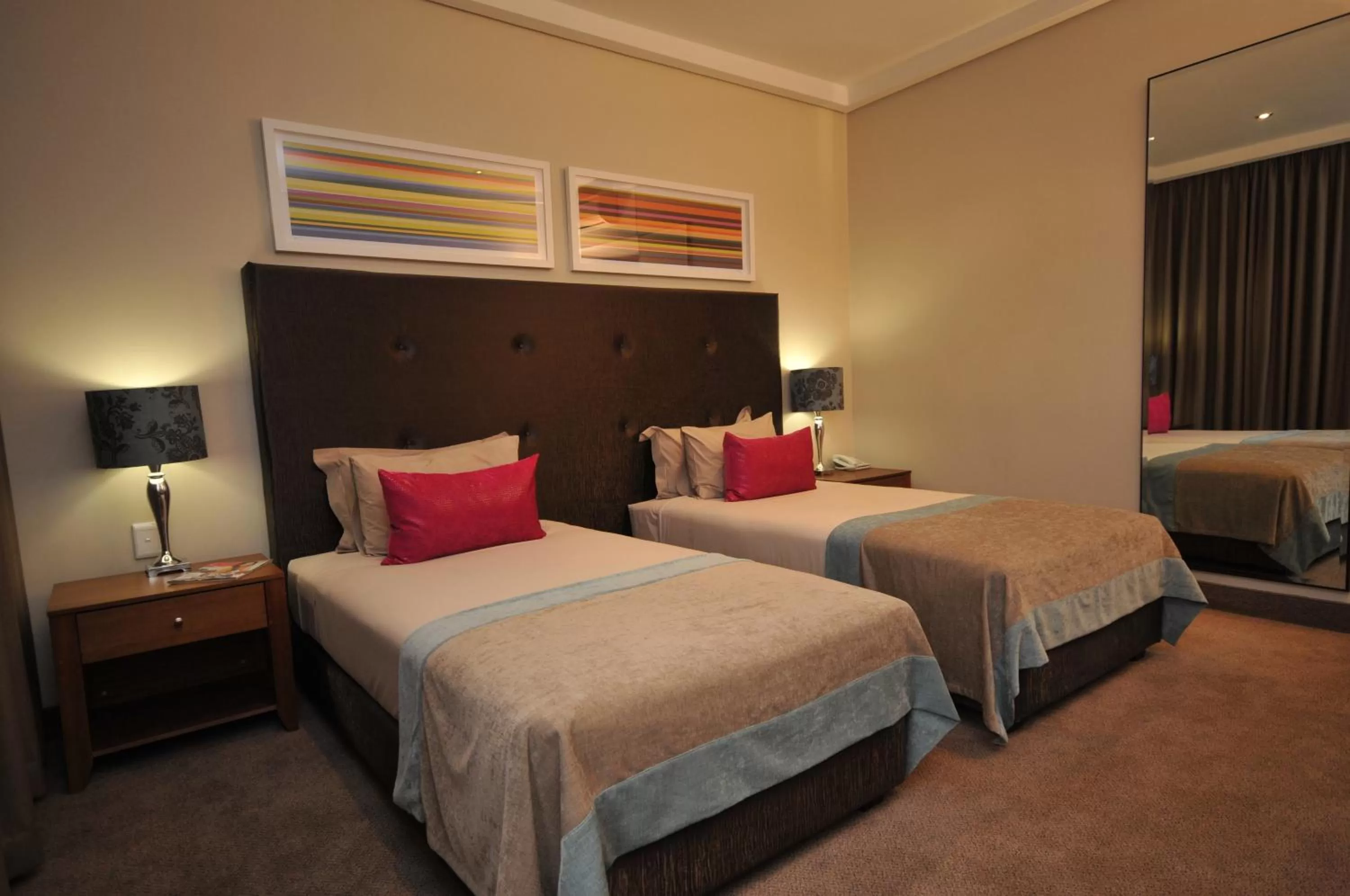 Superior Twin Room - single occupancy in Apollo Hotel