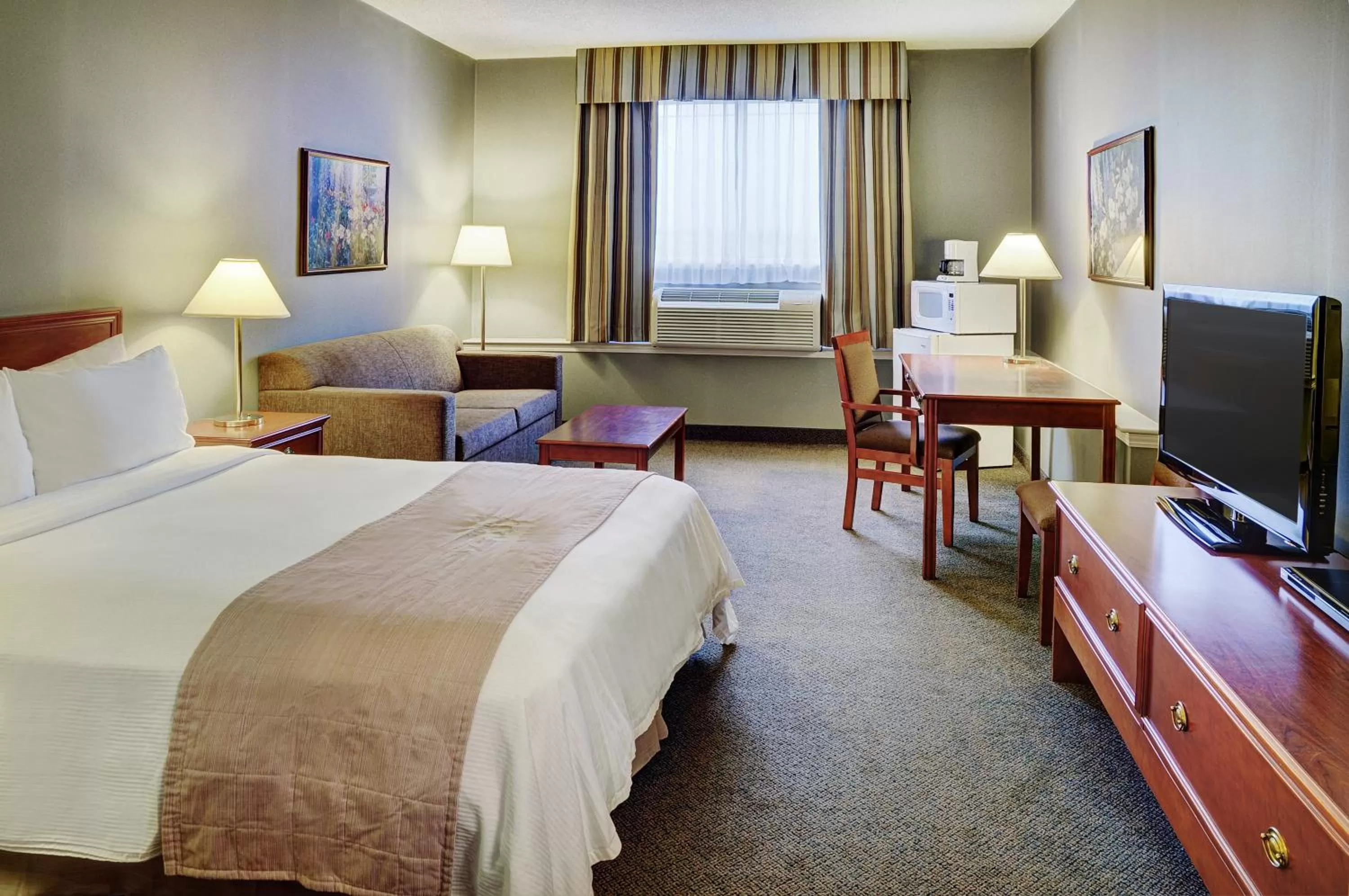Lakeview Inns & Suites - Whitecourt