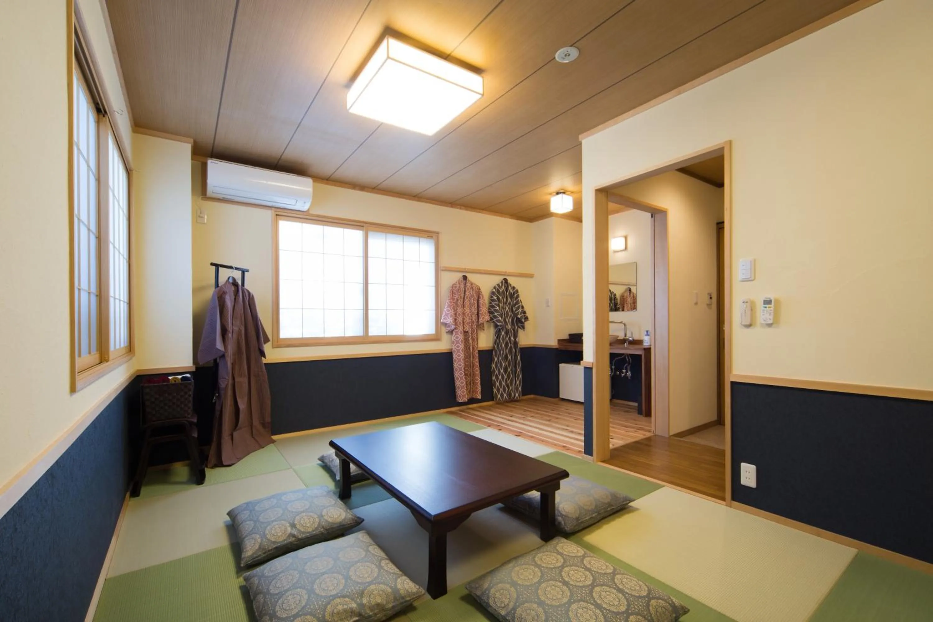 Japanese-Style Deluxe Room in Ebisu Ryokan