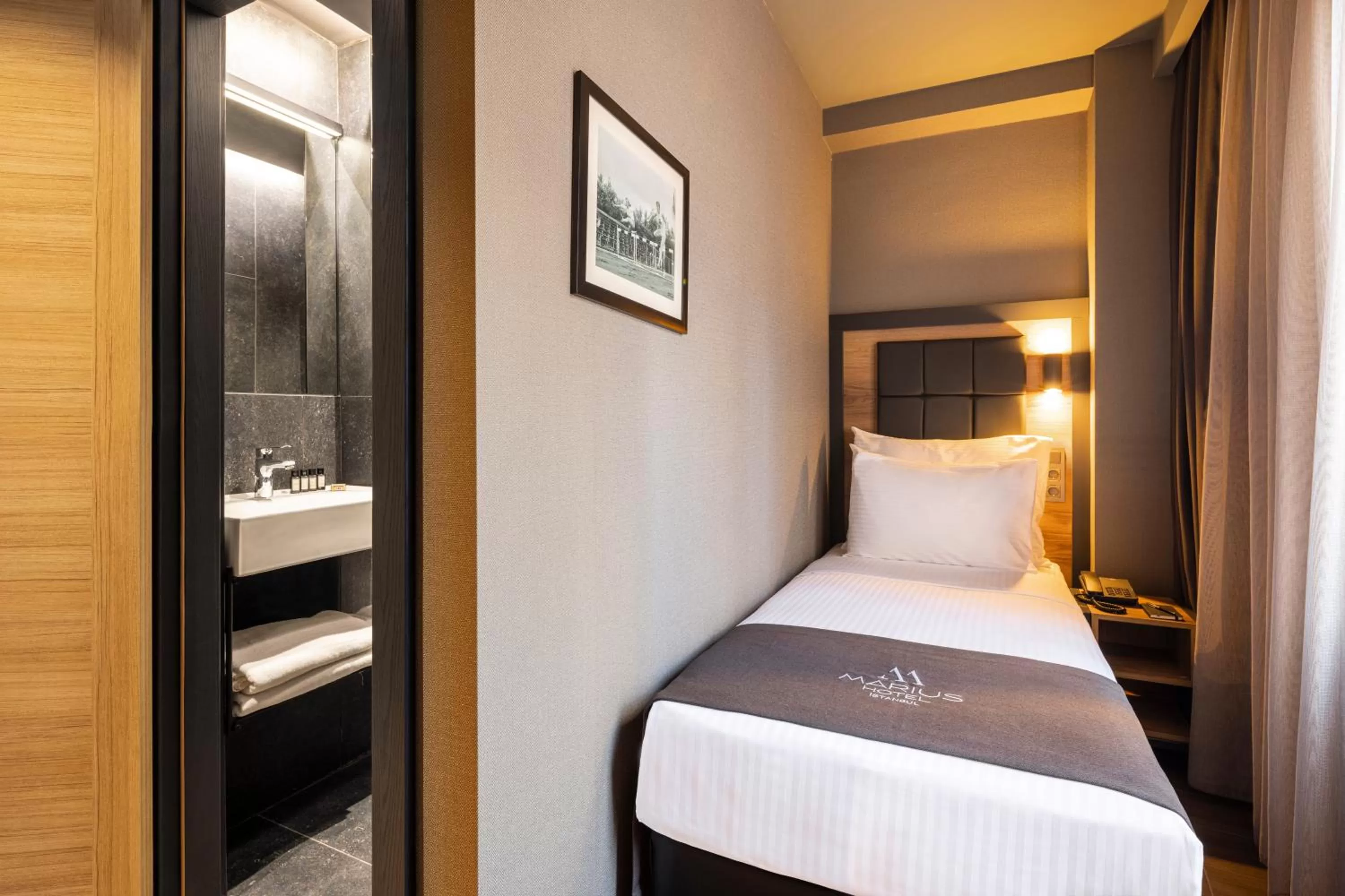 Superior Single Room in Marius Hotel
