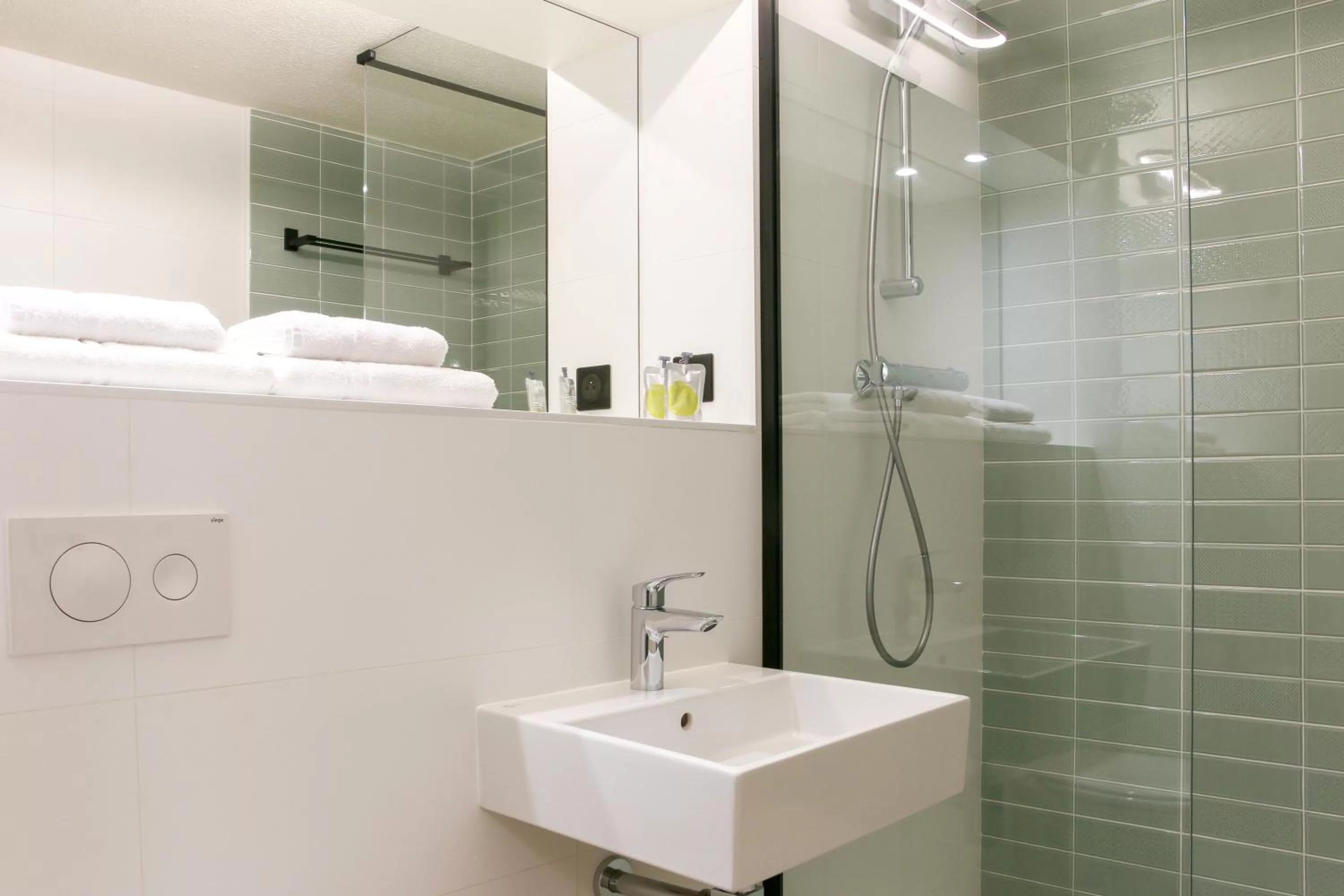 Superior Room – 1 Double Bed in HÔTEL KYRIAD MARSEILLE - Vitrolles Aéroport