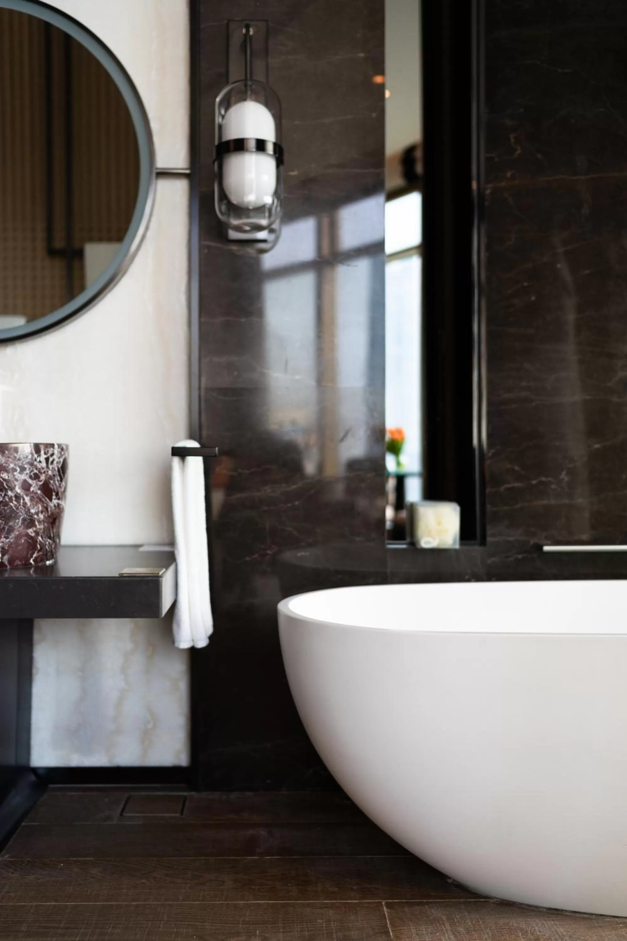 Premier King Room in Jumeirah Guangzhou