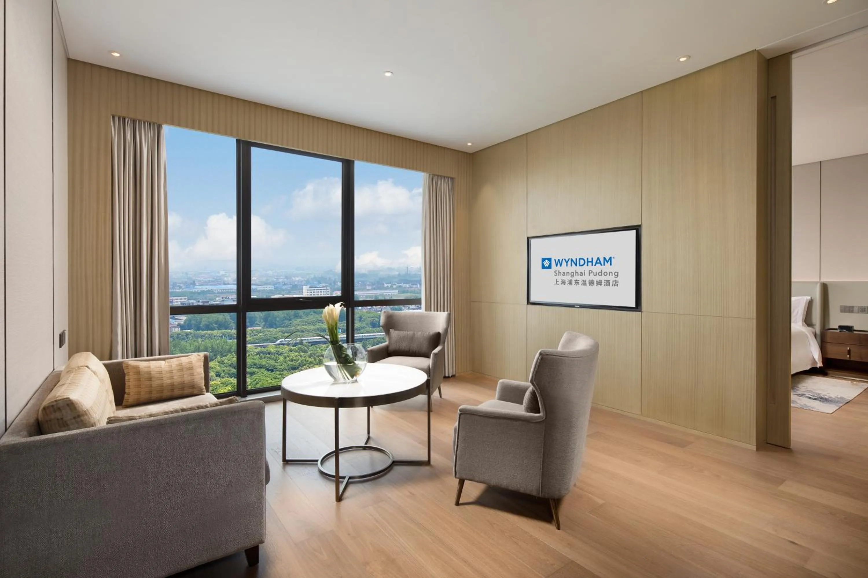 Executive King Suite in Wyndham Shanghai Pudong